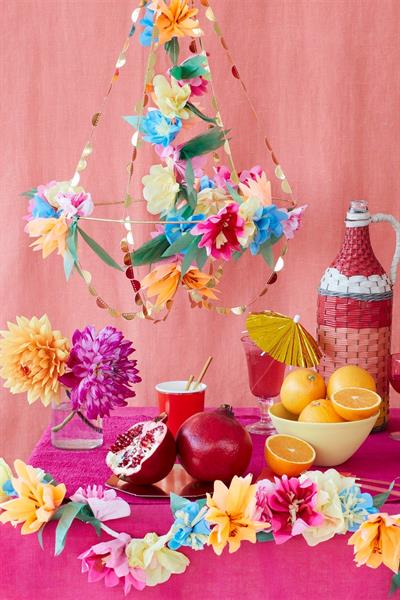 Meri Meri - Bright Blossom Chandelier - Parlak Çiçekli Süs Avize Çok Renkli