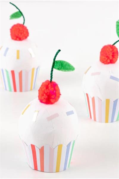 Meri Meri - Cupcake Surprise Balls - Cupcake Sürpriz Toplar - 3lü Çok Renkli