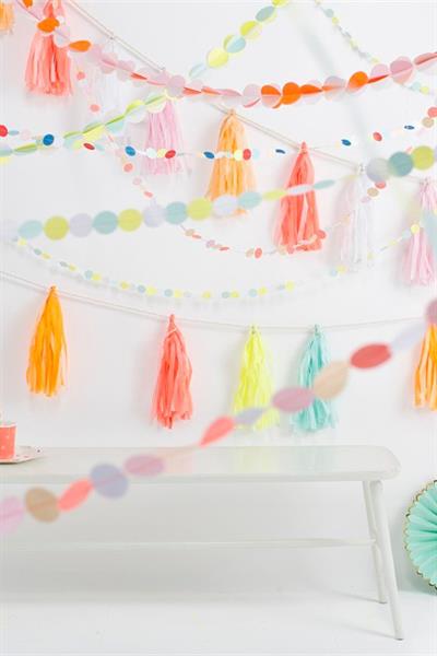Meri Meri - Pink Tassel Garland - Pembe Püsküllü Asılan Süs Çok Renkli