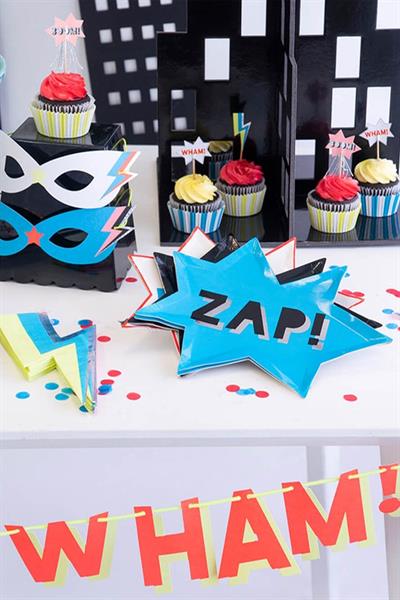 Meri Meri - Superhero Cupcake Kit - Süper Kahraman Cupcake Seti - 24lü Çok Renkli