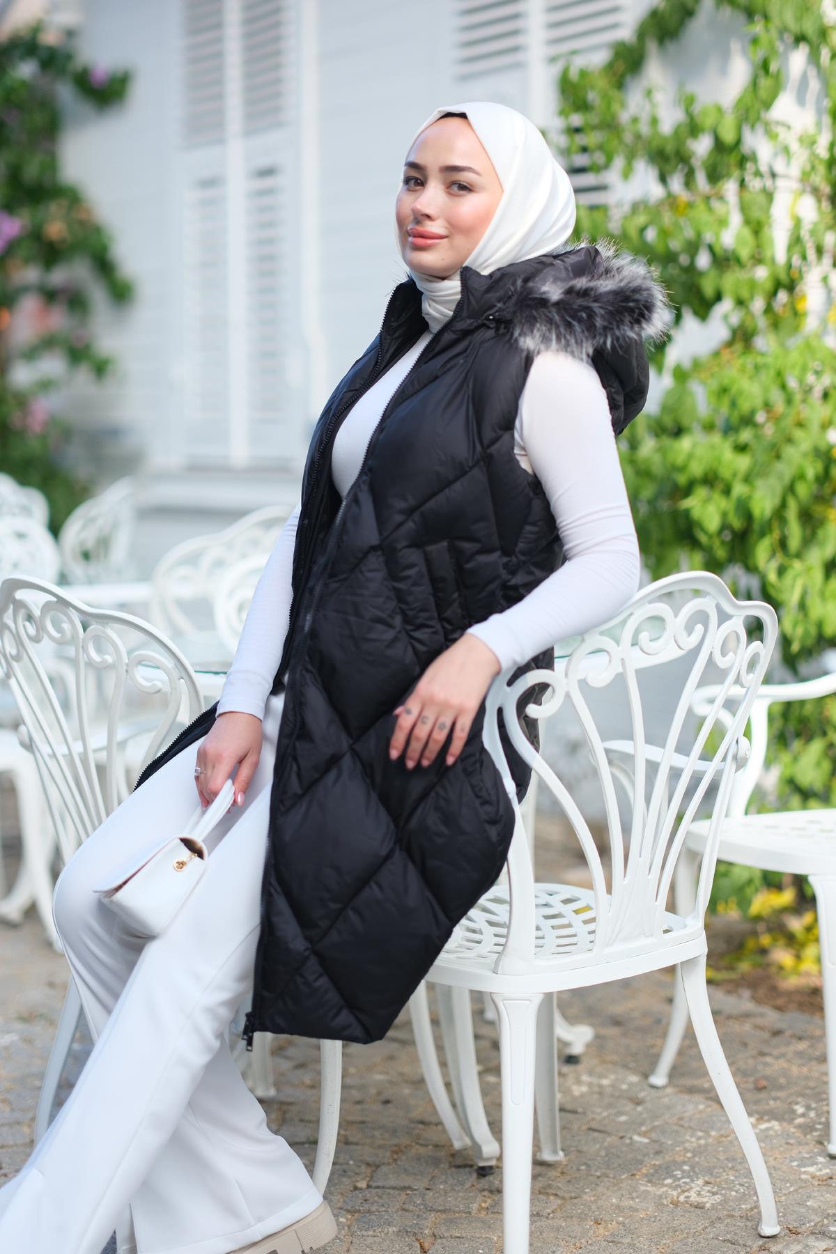 Çift Cepli Kapüşonlu Yelek Siyah