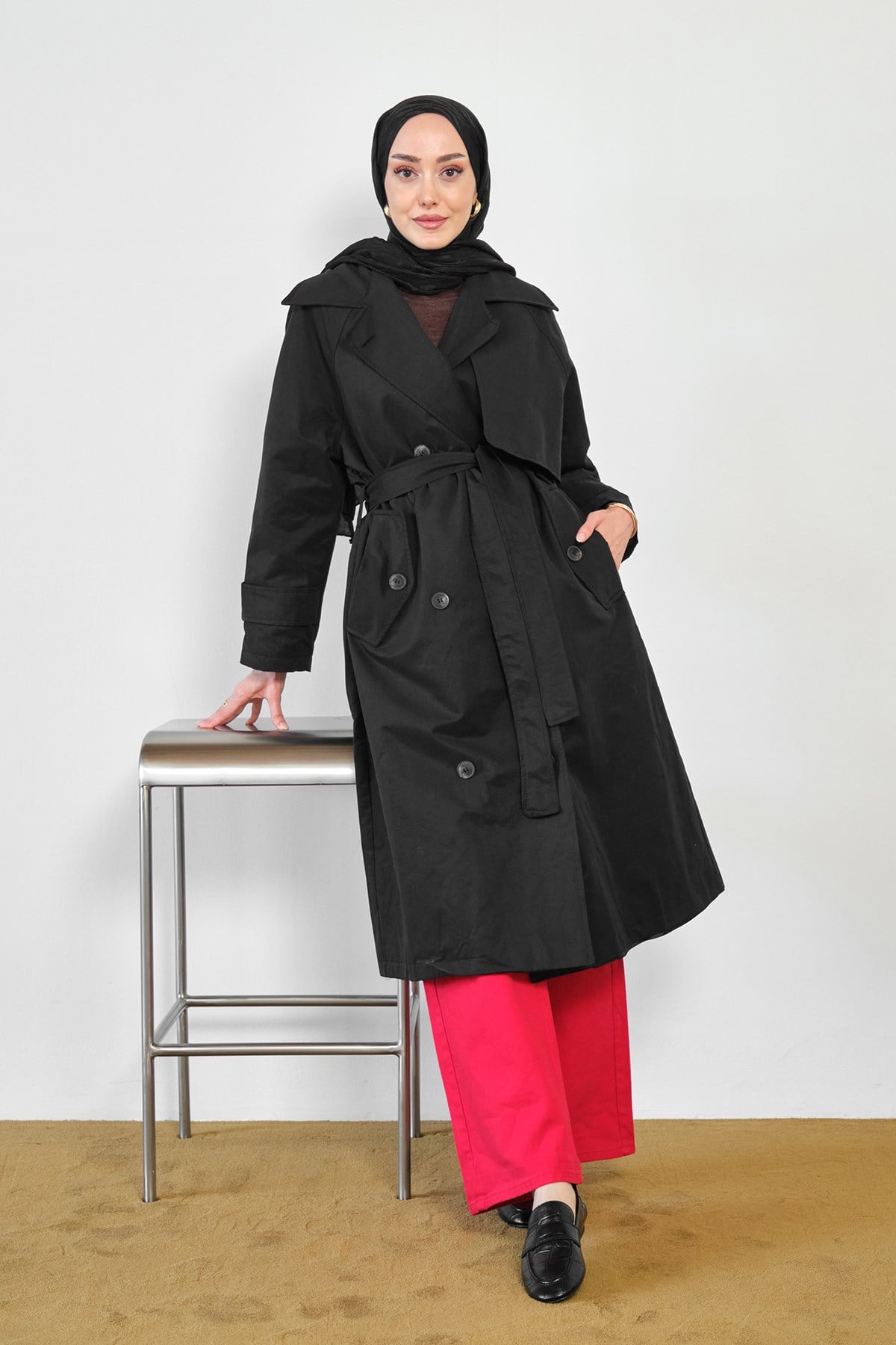 Gömlek Yaka Pelerinli Trençkot Siyah