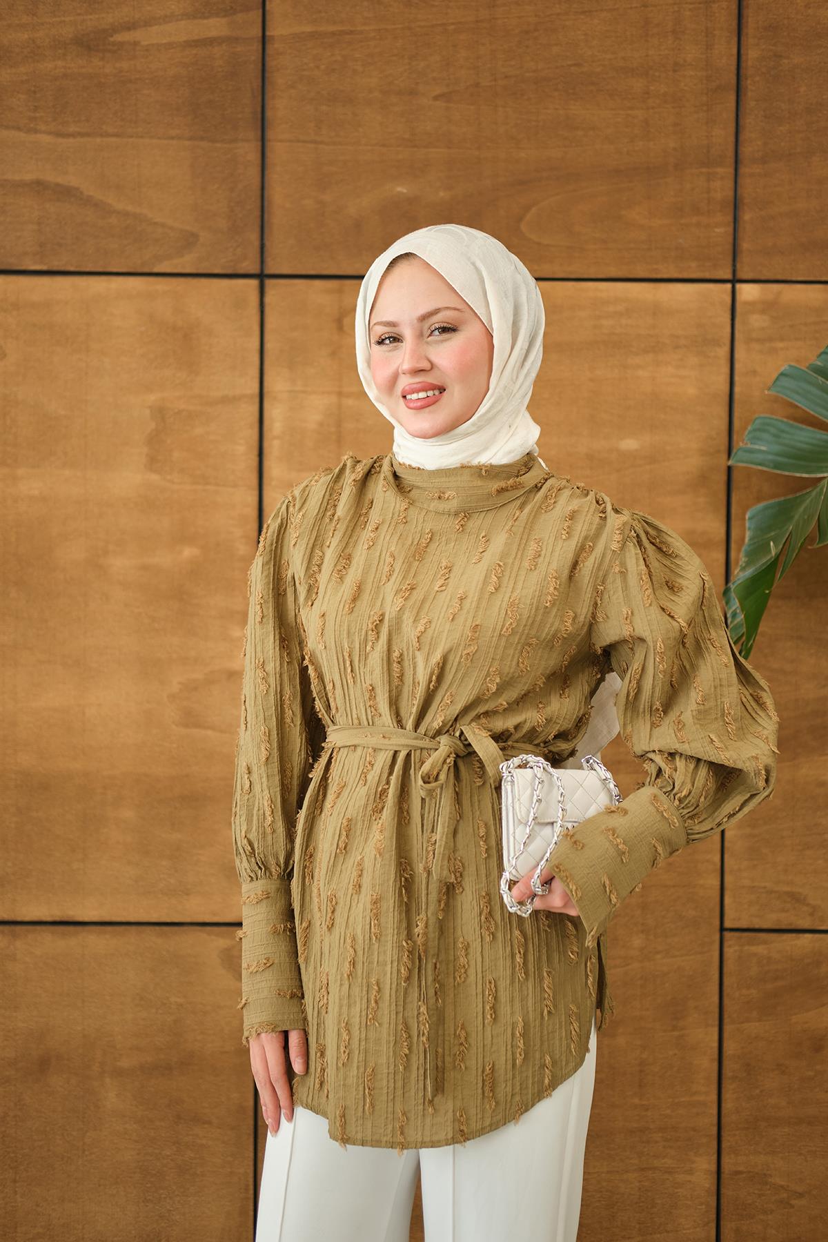Kendinden Desenli Bel Bağlamalı Tunik Yağ Yeşil