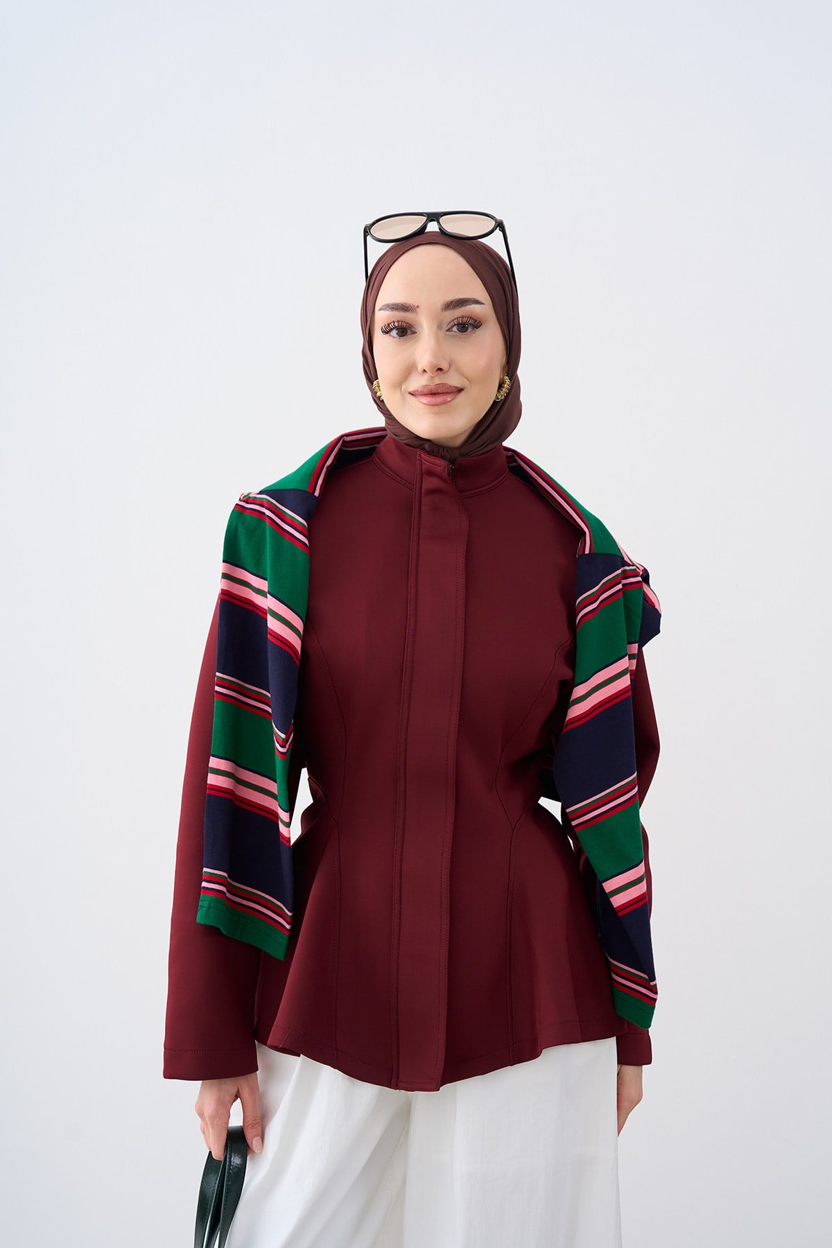 Ön Yanları Kulplu Çima Detay Dik Yaka Fermuarlı Tunik Bordo