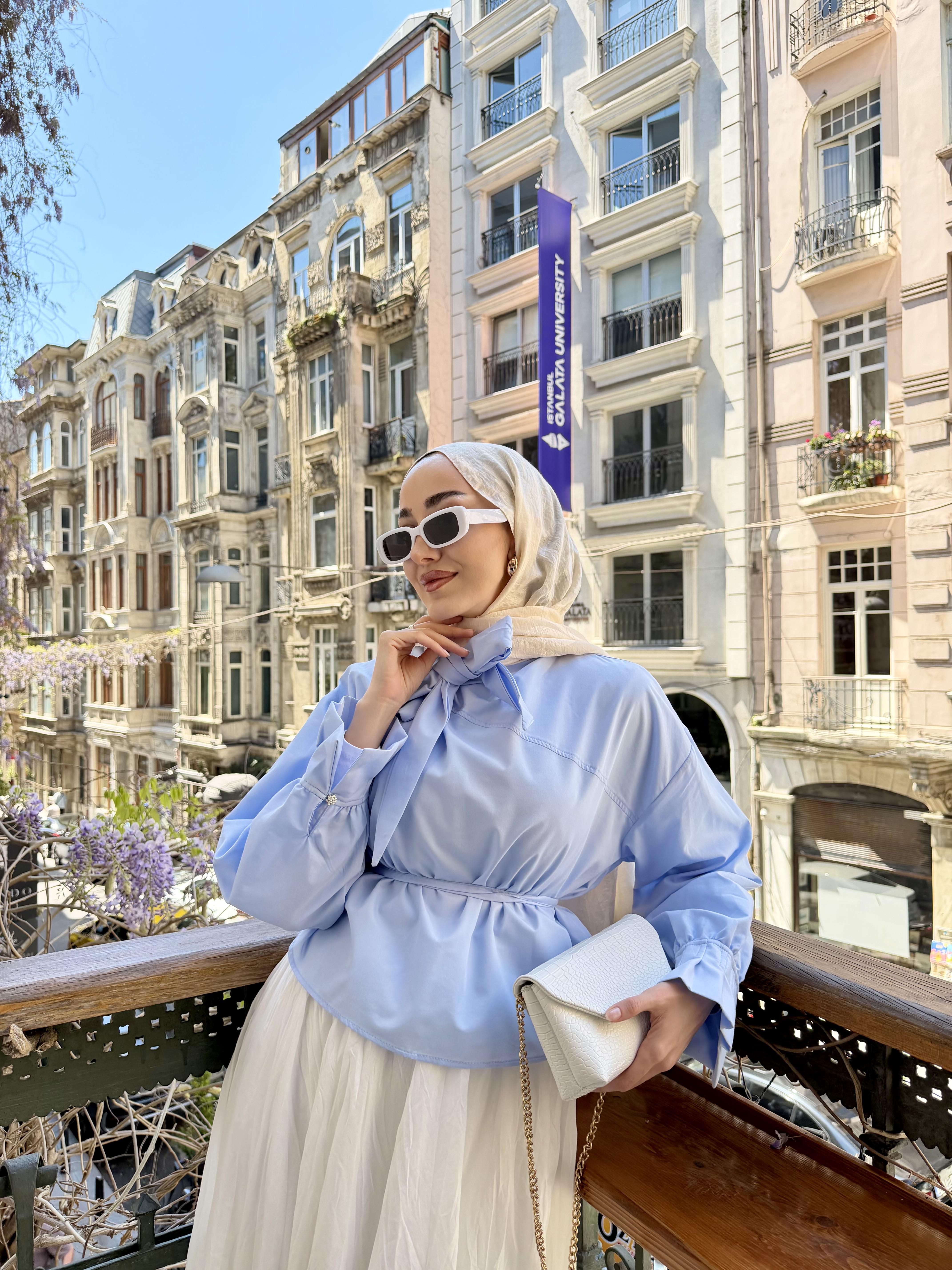 Yaka Bağlamalı Çima Detay Bel Bağlamalı Bluz Mavi