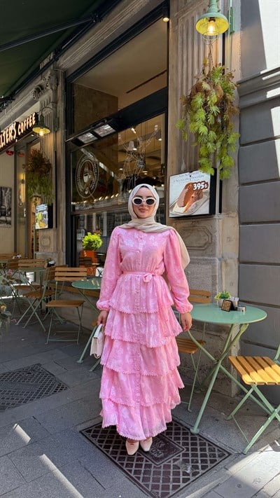 Brode İşlemeli Kat Kat Volanlı Bel Bağlamalı Takım Pembe