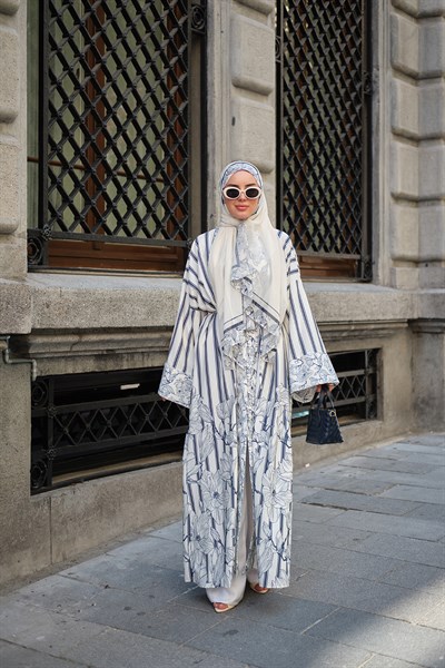 Çiçek Desenli Çizgi Detay Kimono Lacivert