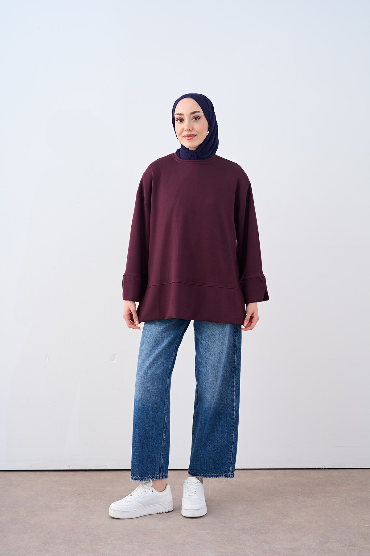 Bisiklet Yaka Çima Detay Sweatshirt Bordo