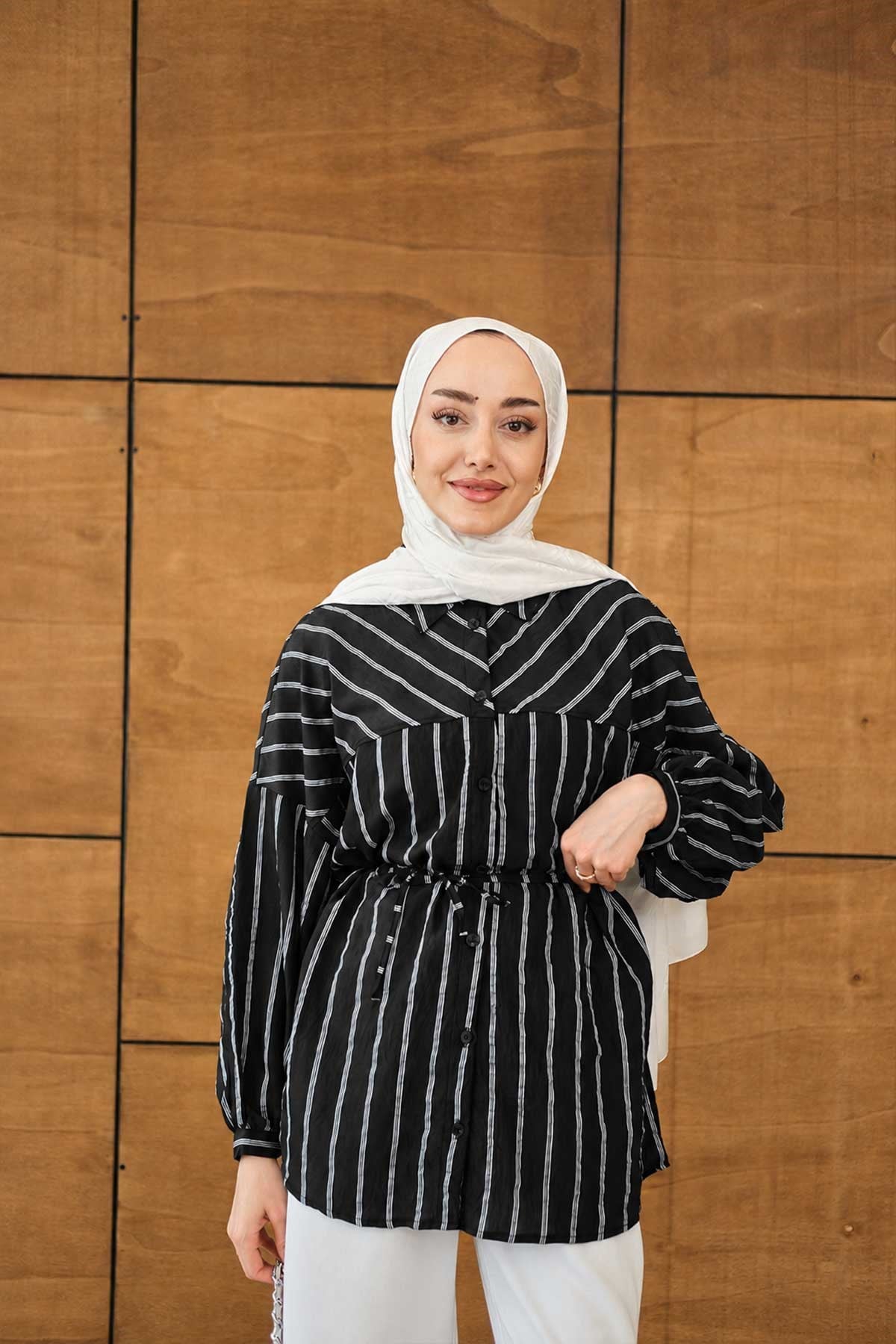Çizgi Detaylı Salaş Gömlek Siyah