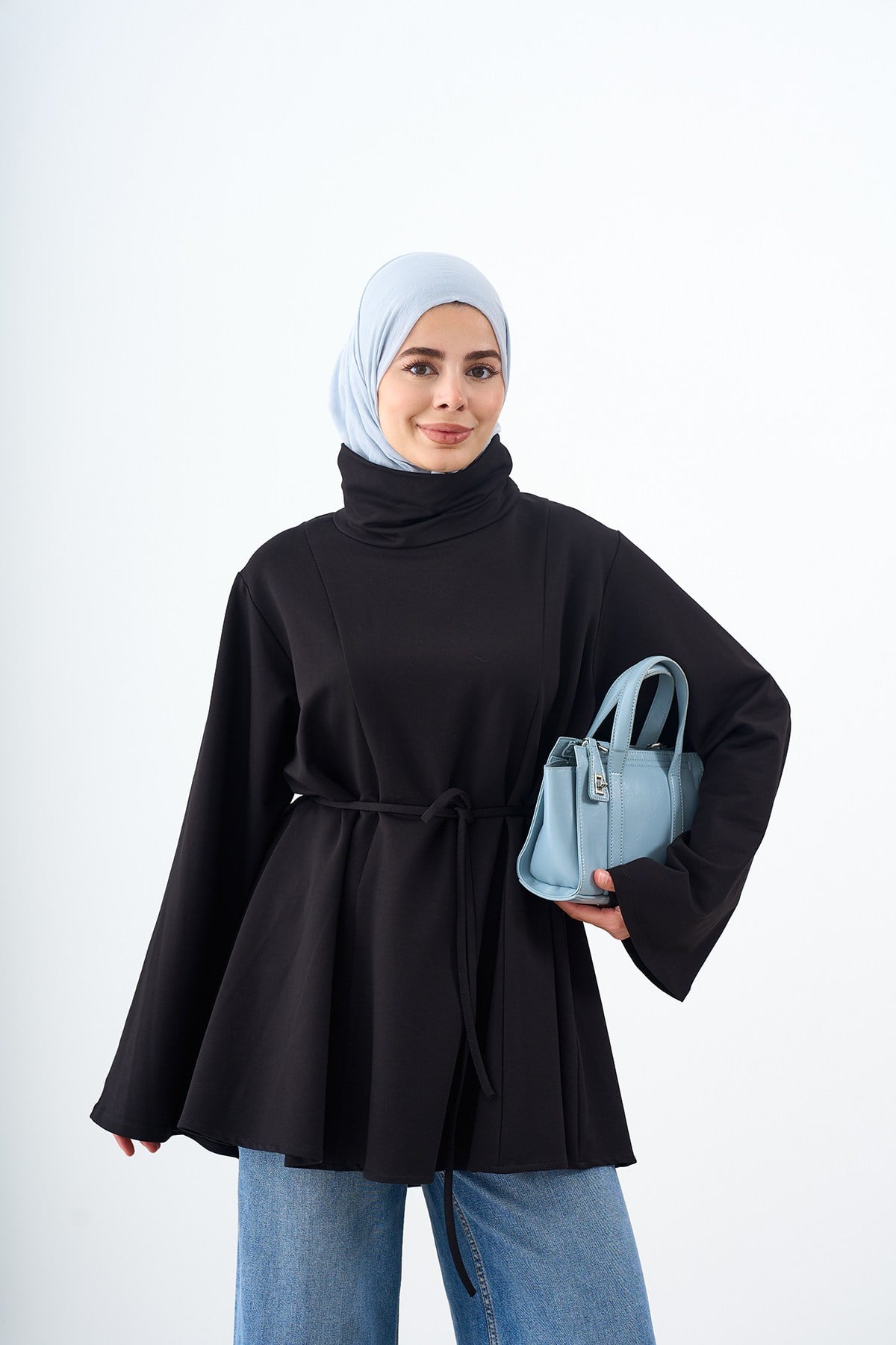 Dik Yaka Biye Detay Tunik Siyah