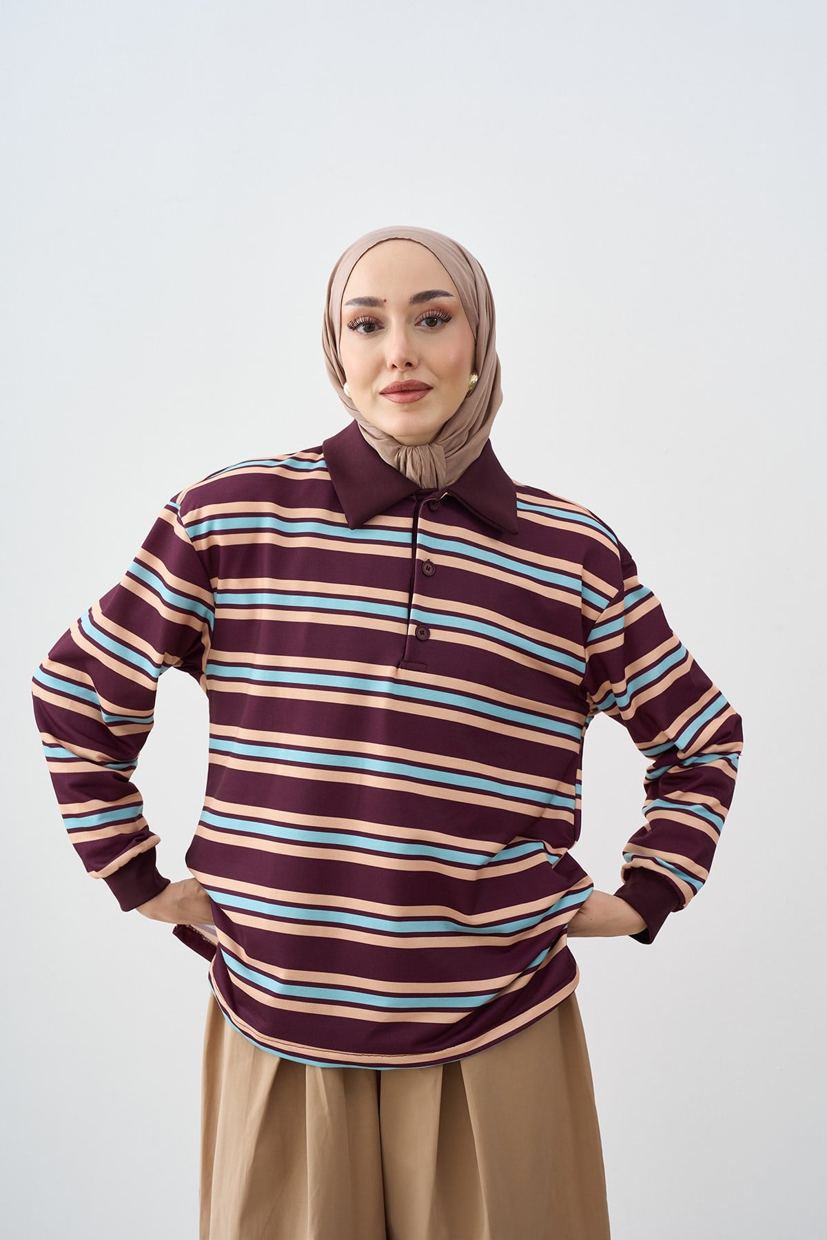 Gömlek Yaka Yarım Düğmeli Sweatshirt Mürdüm