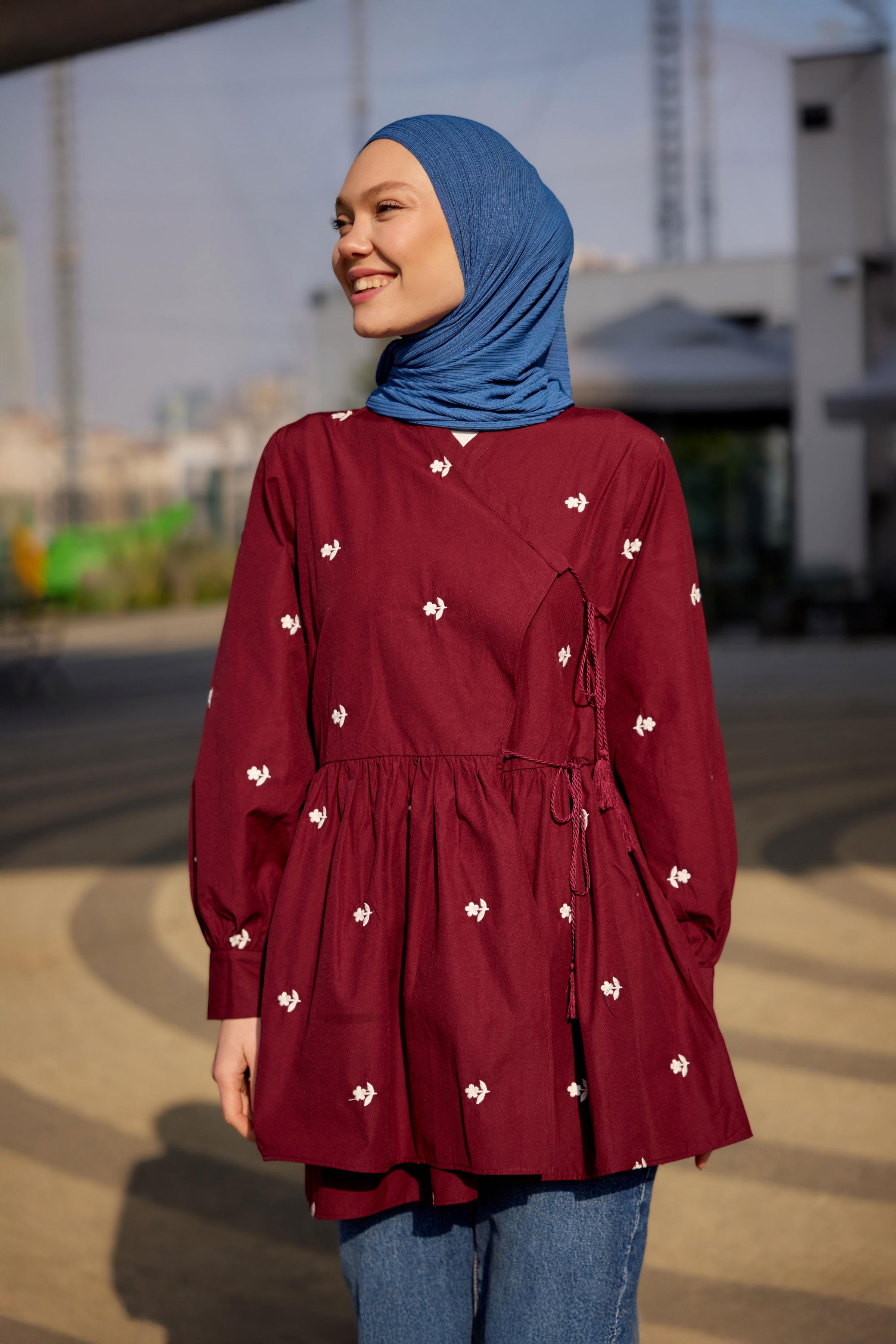 Nakış İşlemeli Yandan Bağlamalı Tunik Bordo