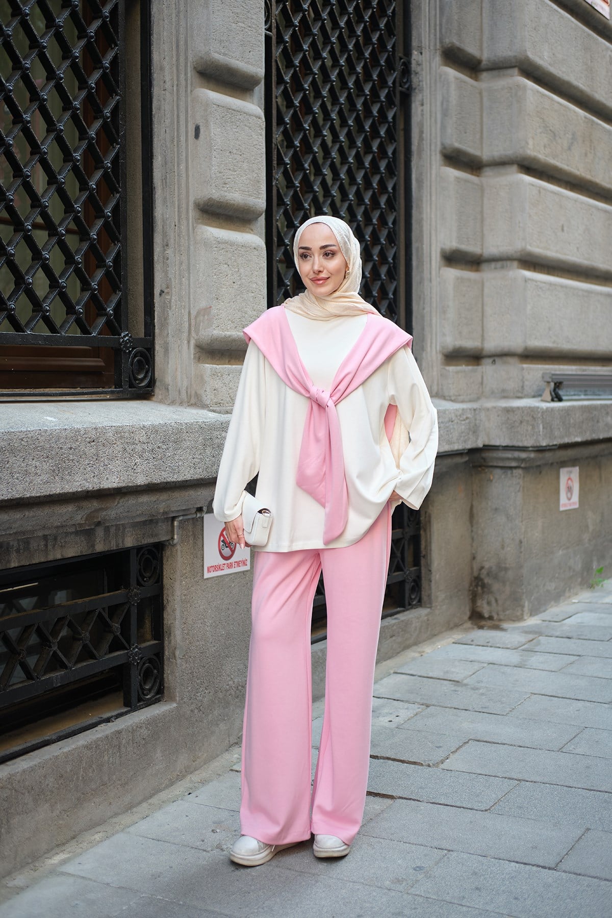 Omuz Atkı Detaylı Takım Pembe