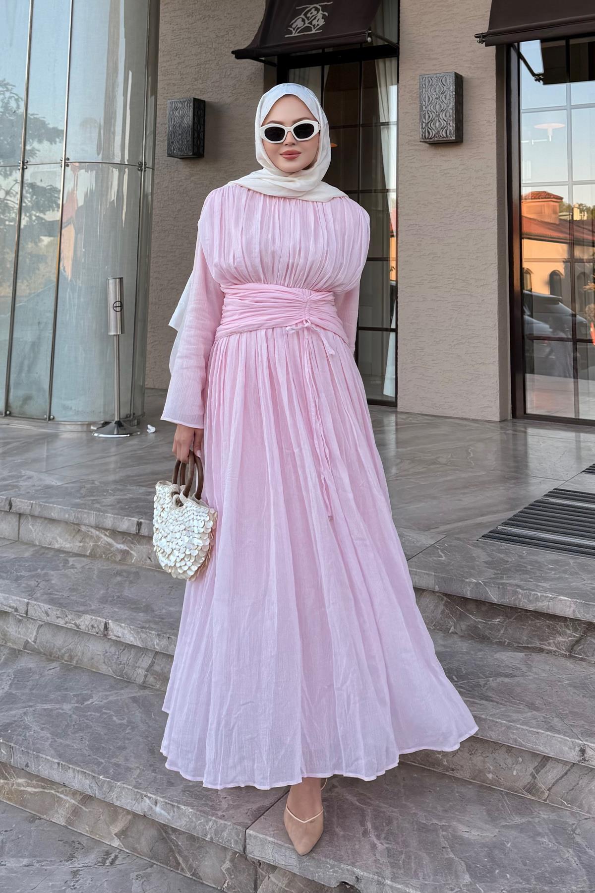 Pilise Bel Kuşaklı Tül Detay Elbise Pembe