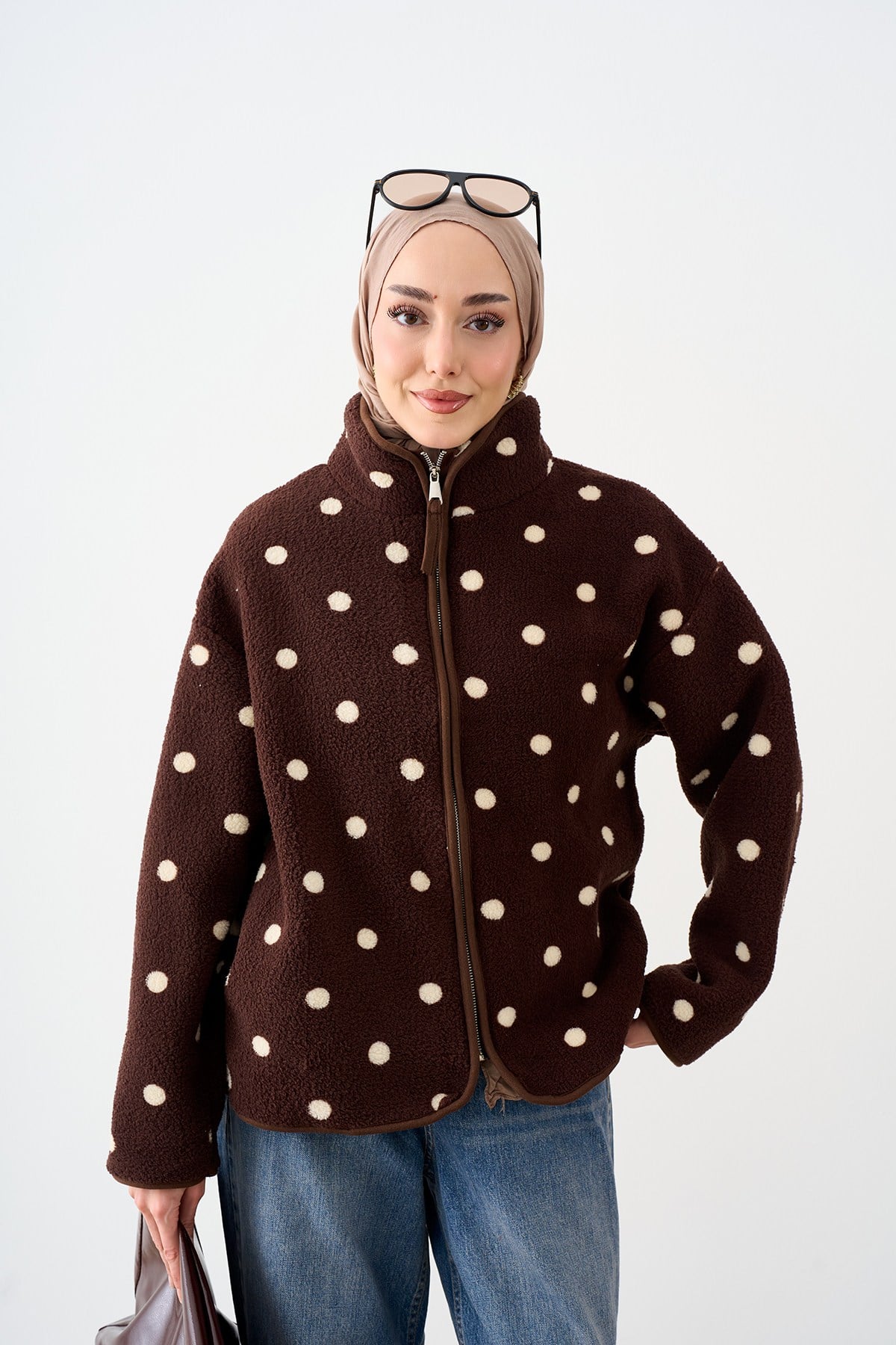Puantiye Desen Fermuarlı Polar Ceket Kahverengi