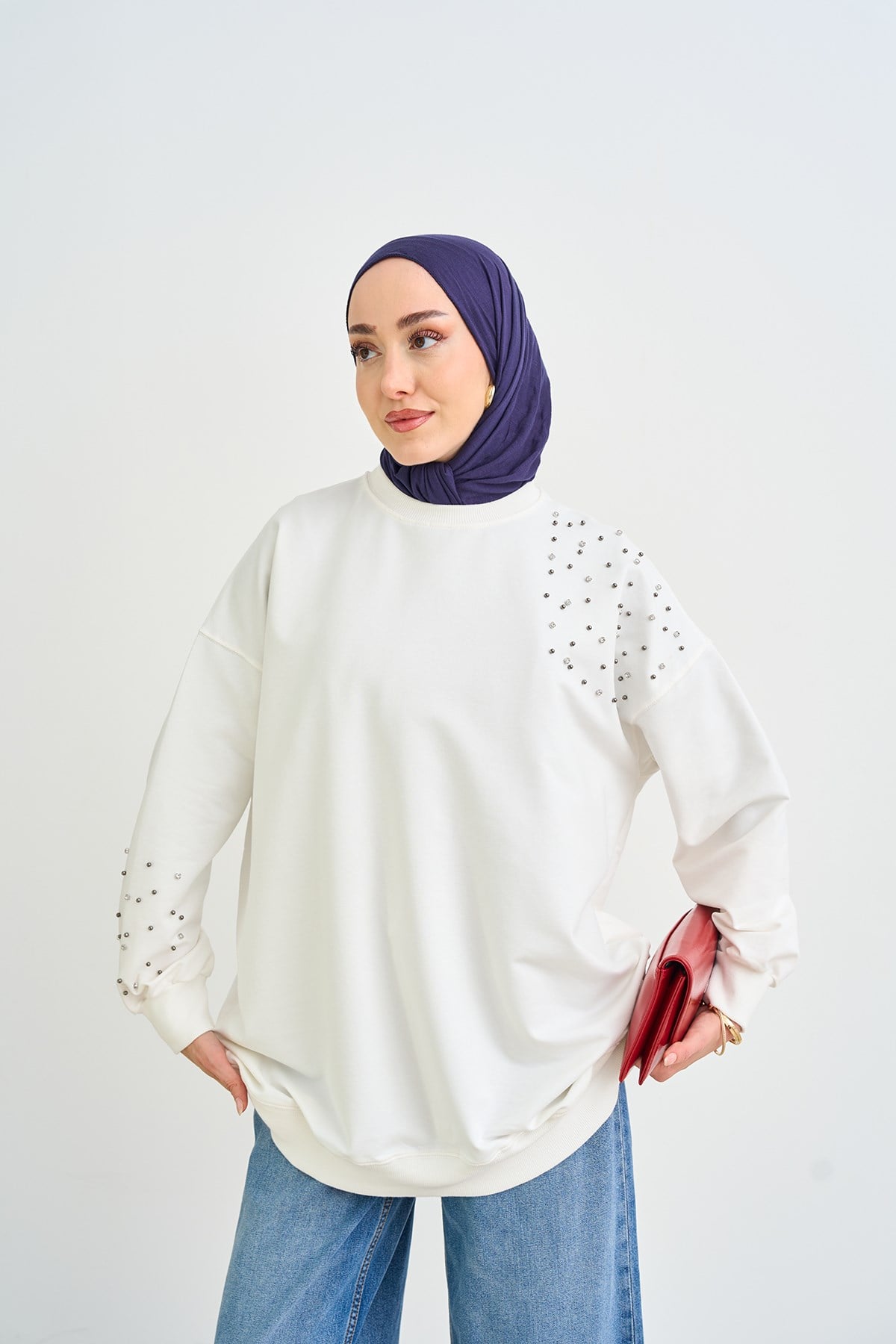 Taş Ve İnci Detaylı Sweatshirt Ekru