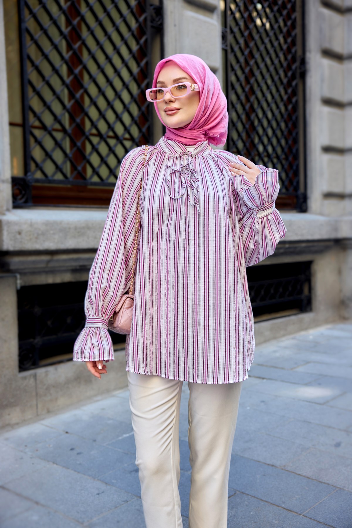 Yaka Bağlamalı İnce Ve Kalın Çizgili Bel Bağlamalı Poplin Tunik Pembe