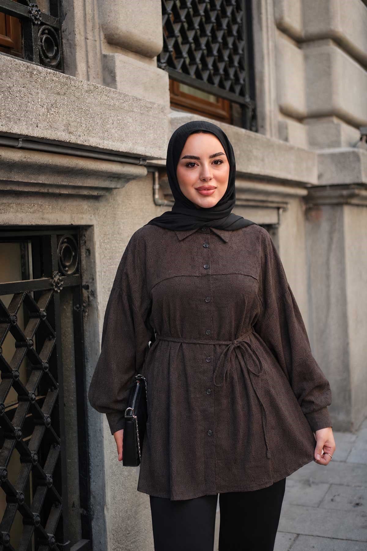 Yaprak Desenli Bel Bağlamalı Gömlek Kahverengi