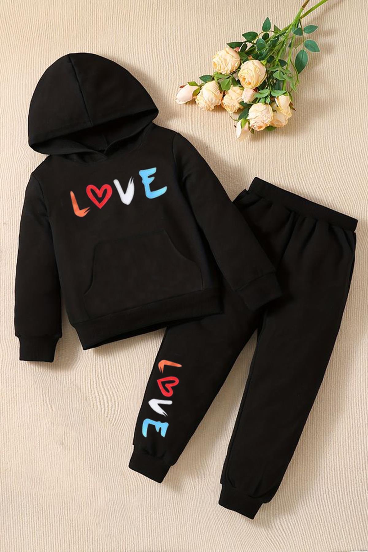  LOVE YAZILI KIZ ÇOCUK EŞOFMAN TAKIMI