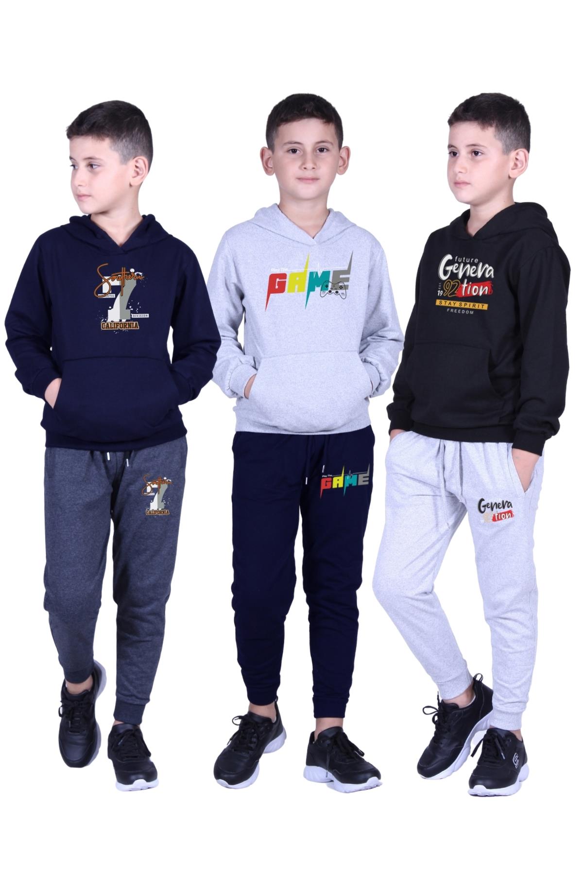 3'lü ERKEK ÇOCUK KAPÜŞONLU BASKI DETAYLI EŞOFMAN TAKIMI