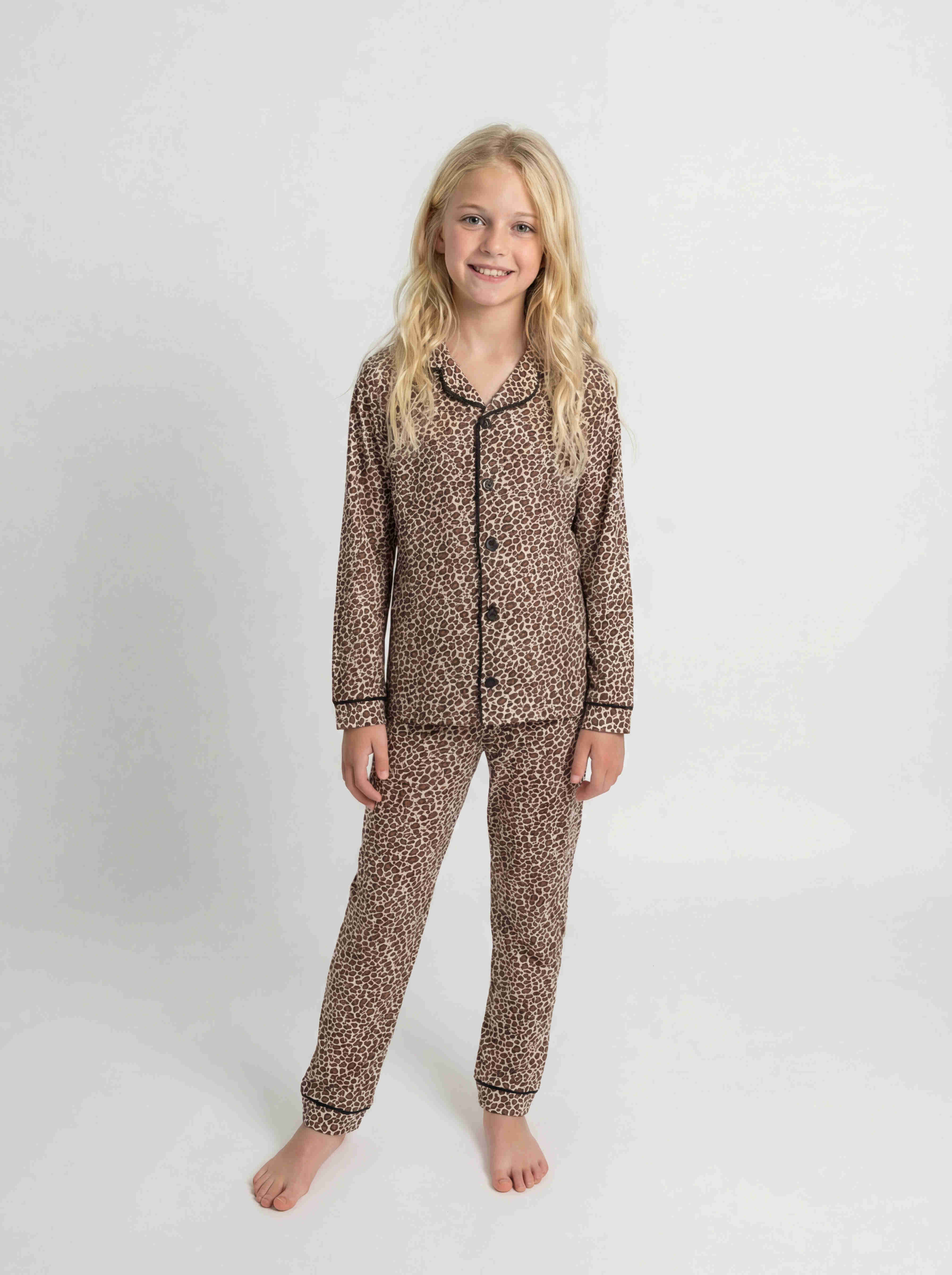 Leopar Desenli Kız Çocuk Pijama Takımı