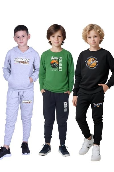 3 LÜ ERKEK ÇOCUK BASKILI KANGURU CEPLİ KAPÜŞONLU/SIFIR YAKA EŞOFMAN TAKIMI