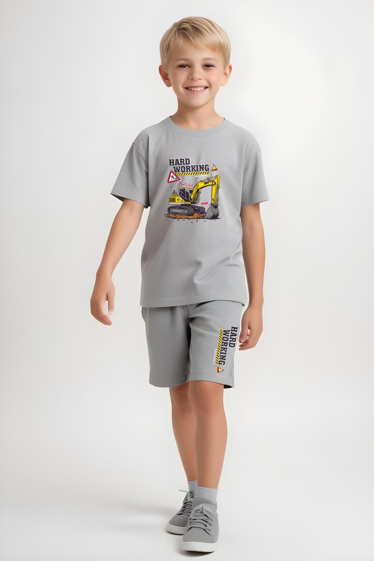 ERKEK ÇOCUK TİŞÖRT-ŞORT HARD WORKİNG BASKILI ALT-ÜST TAKIM