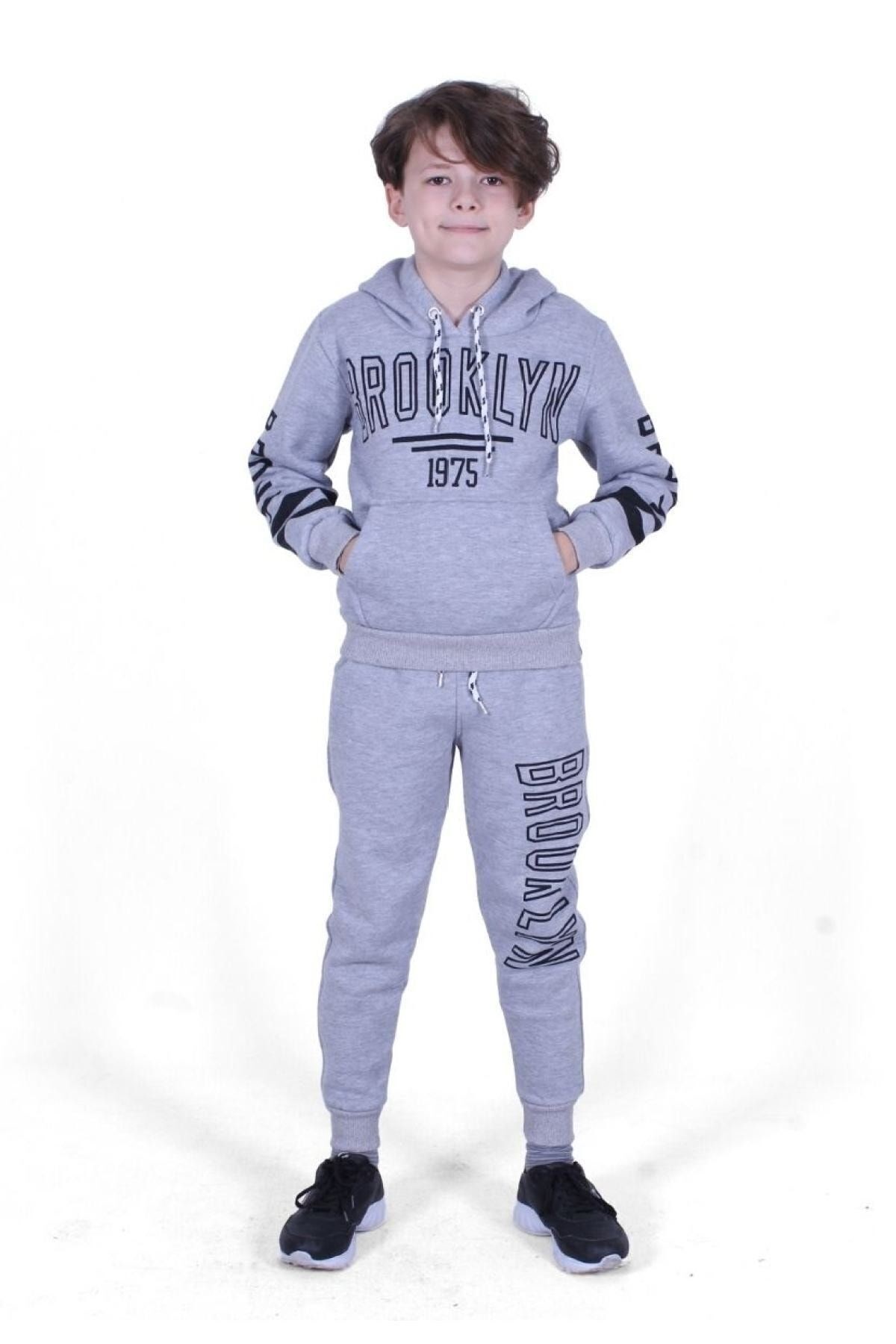 Fyk Kids 3 Iplik Kalın İçi Polarlı Broxlyn Yazı Baskılı Kapüşonlu Erkek Çocuk Eşofman Takımı