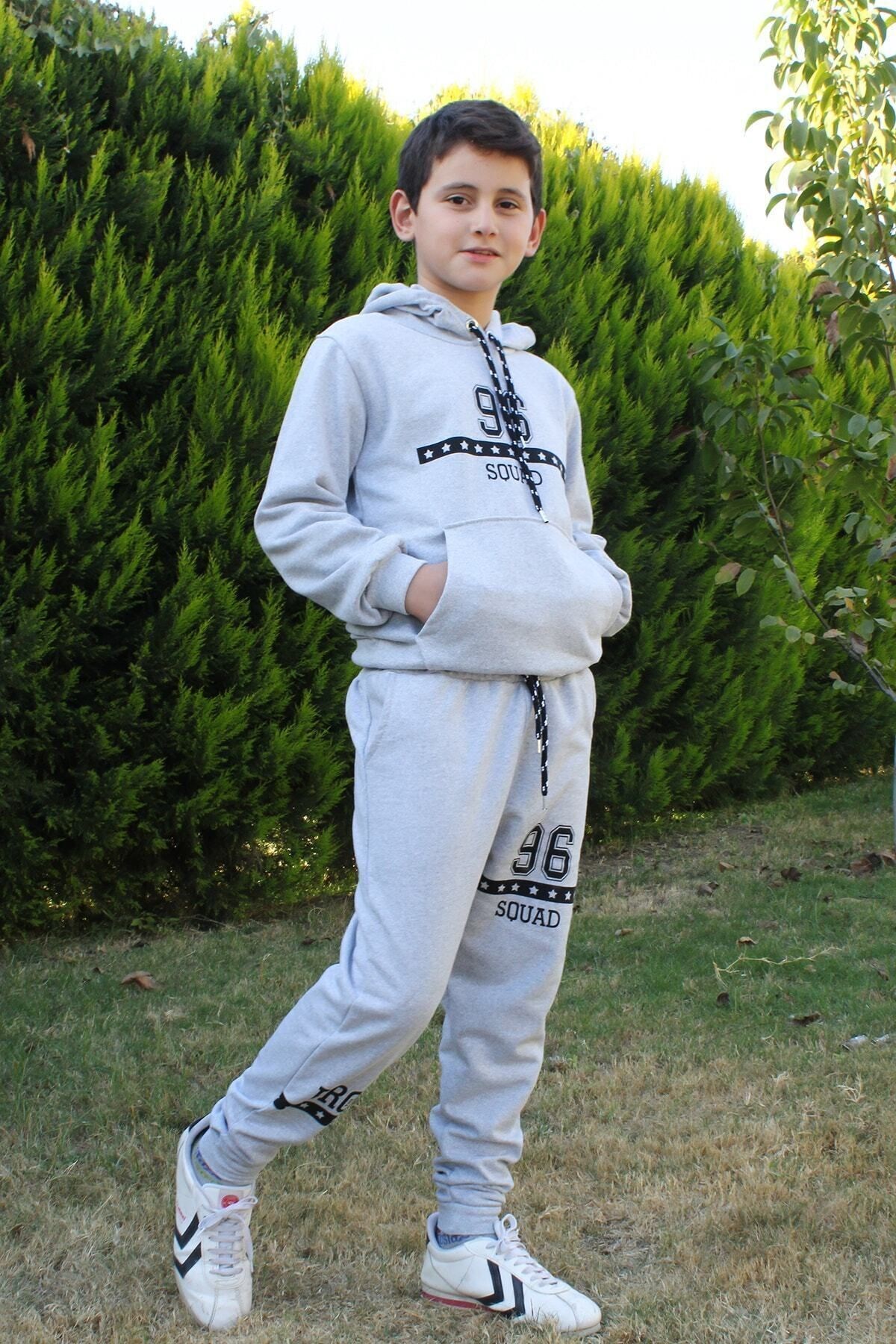 Fyk Kids 96 Yazı Baskılı Kanguru Cepli Kapşonlu Erkek Çocuk Alt-üst Eşofman Takımı