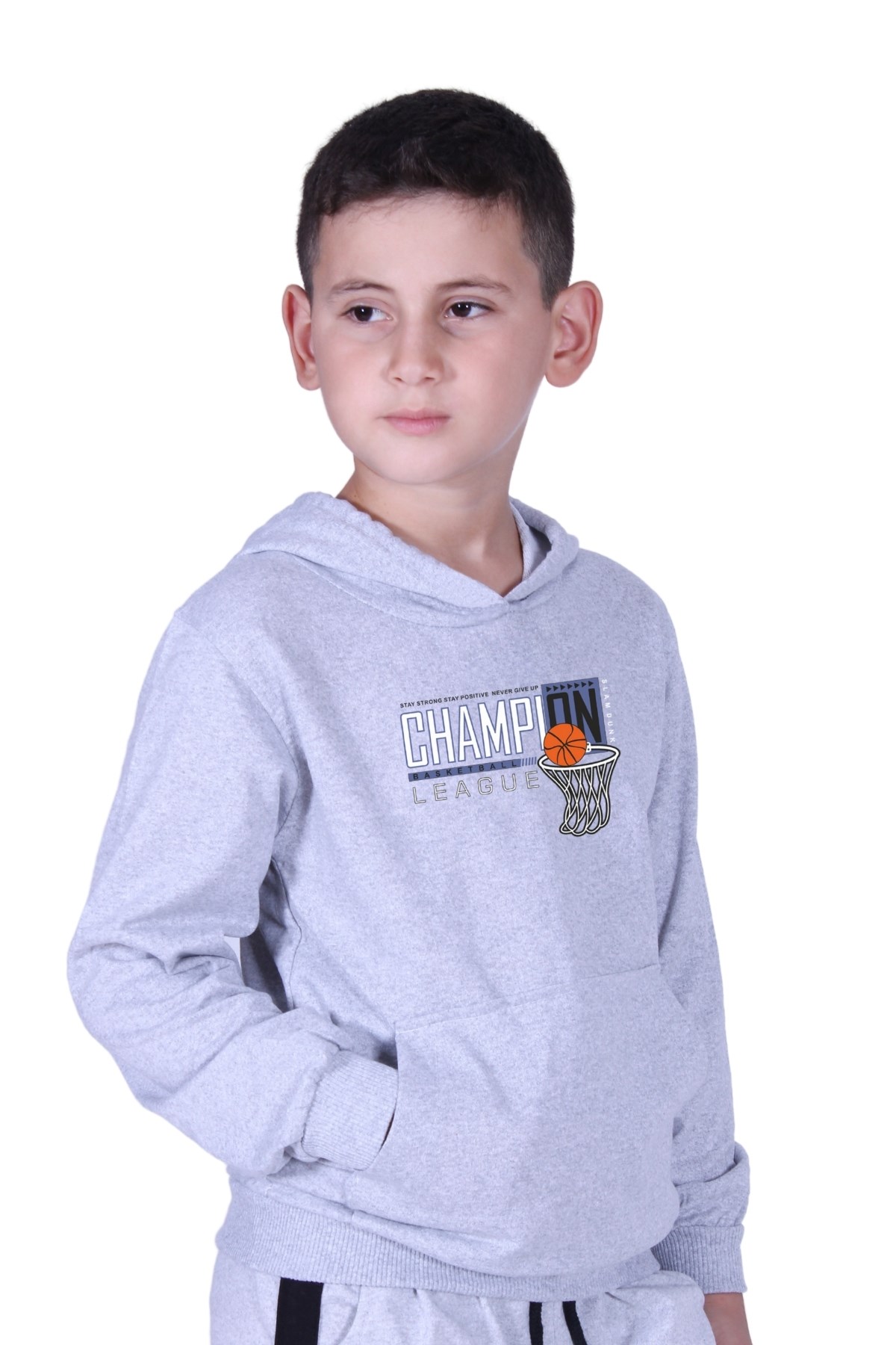 KAPÜŞONLU KANGURU CEPLİ CHAMPION BASKILI ERKEK ÇOCUK SWEATSHİRT