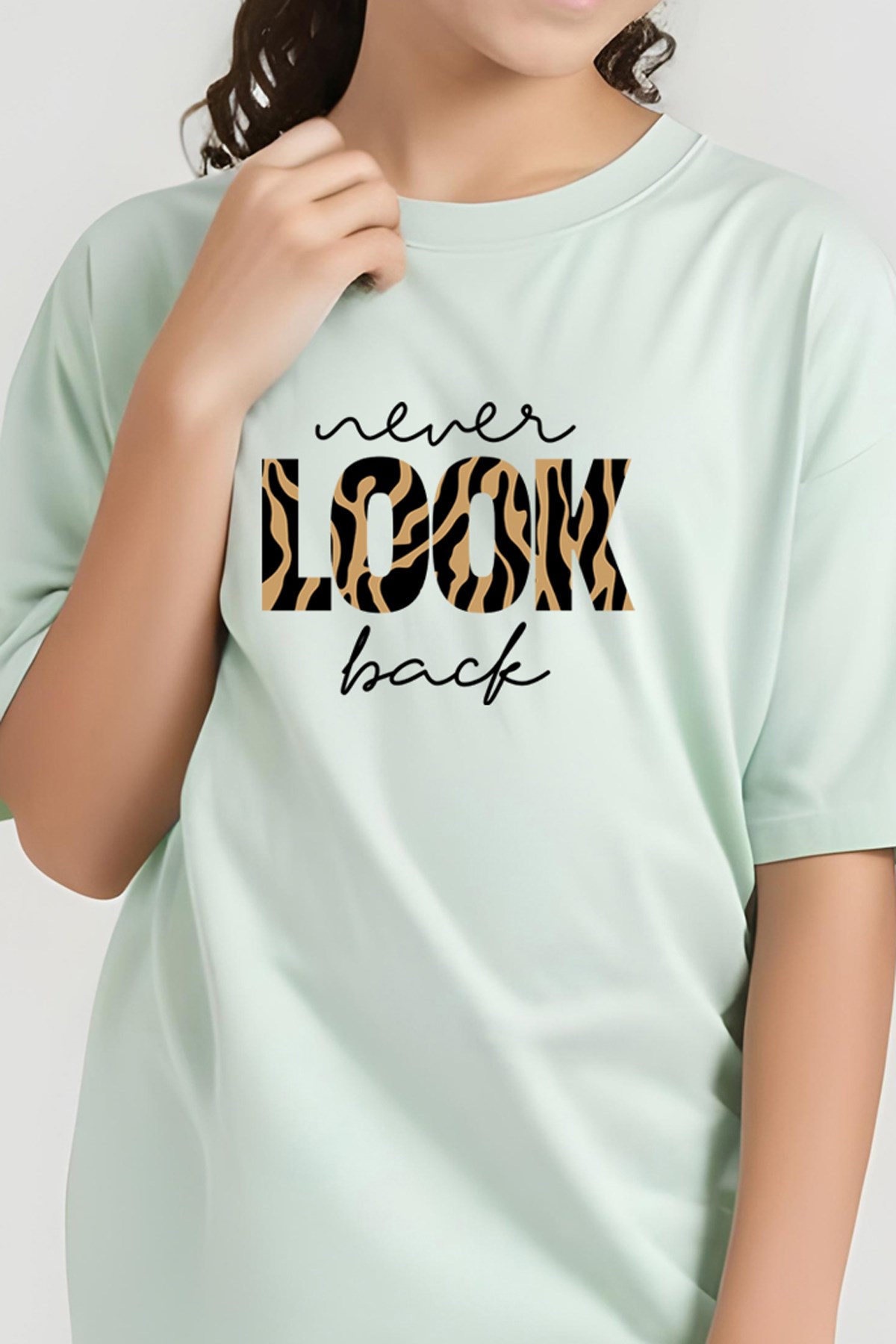 KIZ ÇOCUK LOOK BASKILI TİŞÖRT