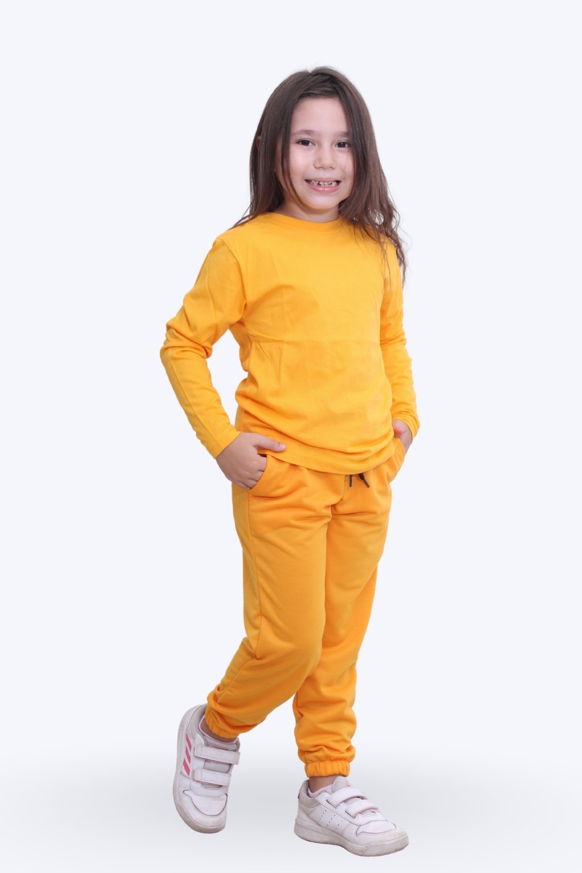 Kız Çocuk Yuvarlak Yaka Düz Baskısız Alt-üst Pijama Takimi