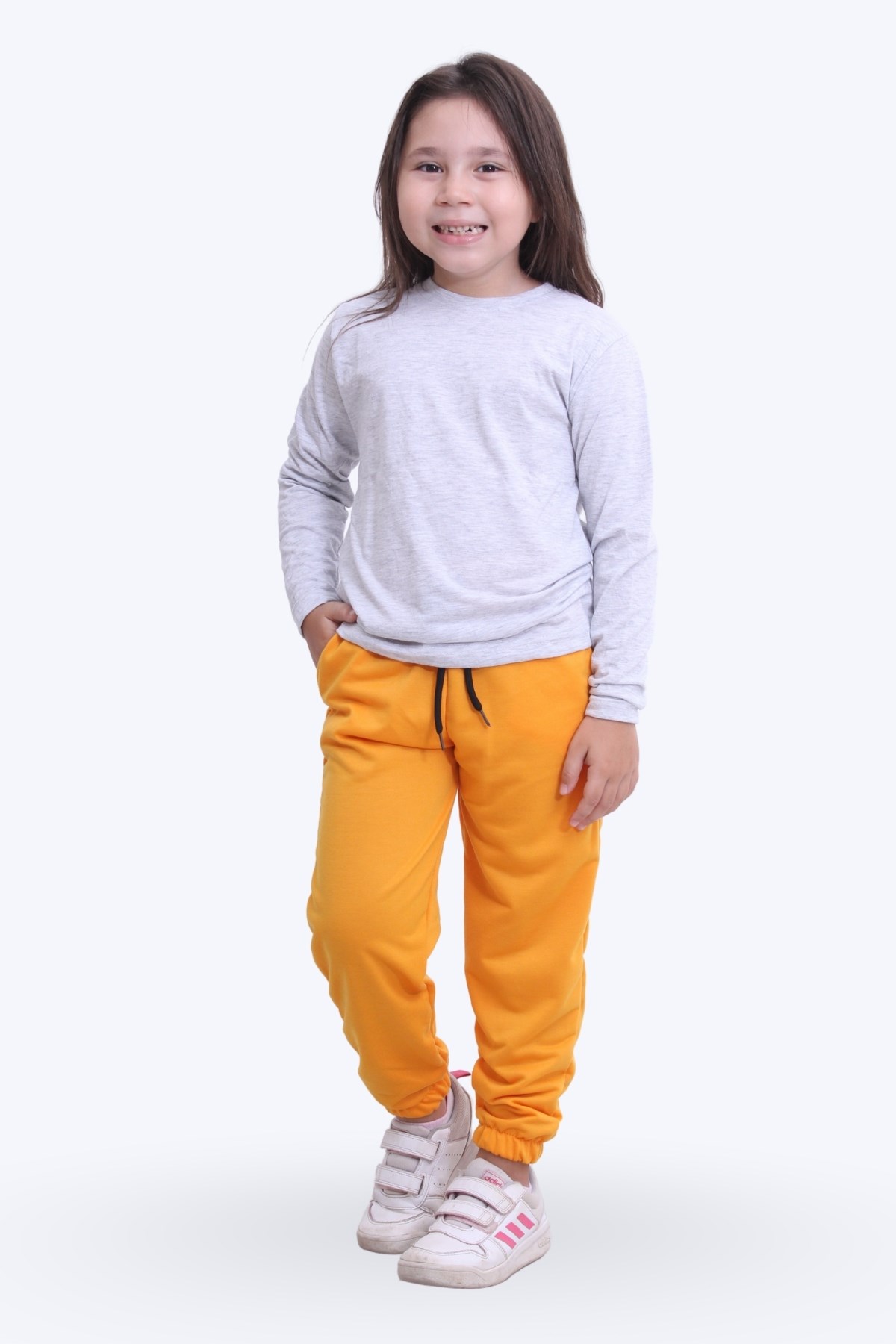 Kız Çocuk Yuvarlak Yaka Düz Baskısız Alt-üst Pijama Takimi