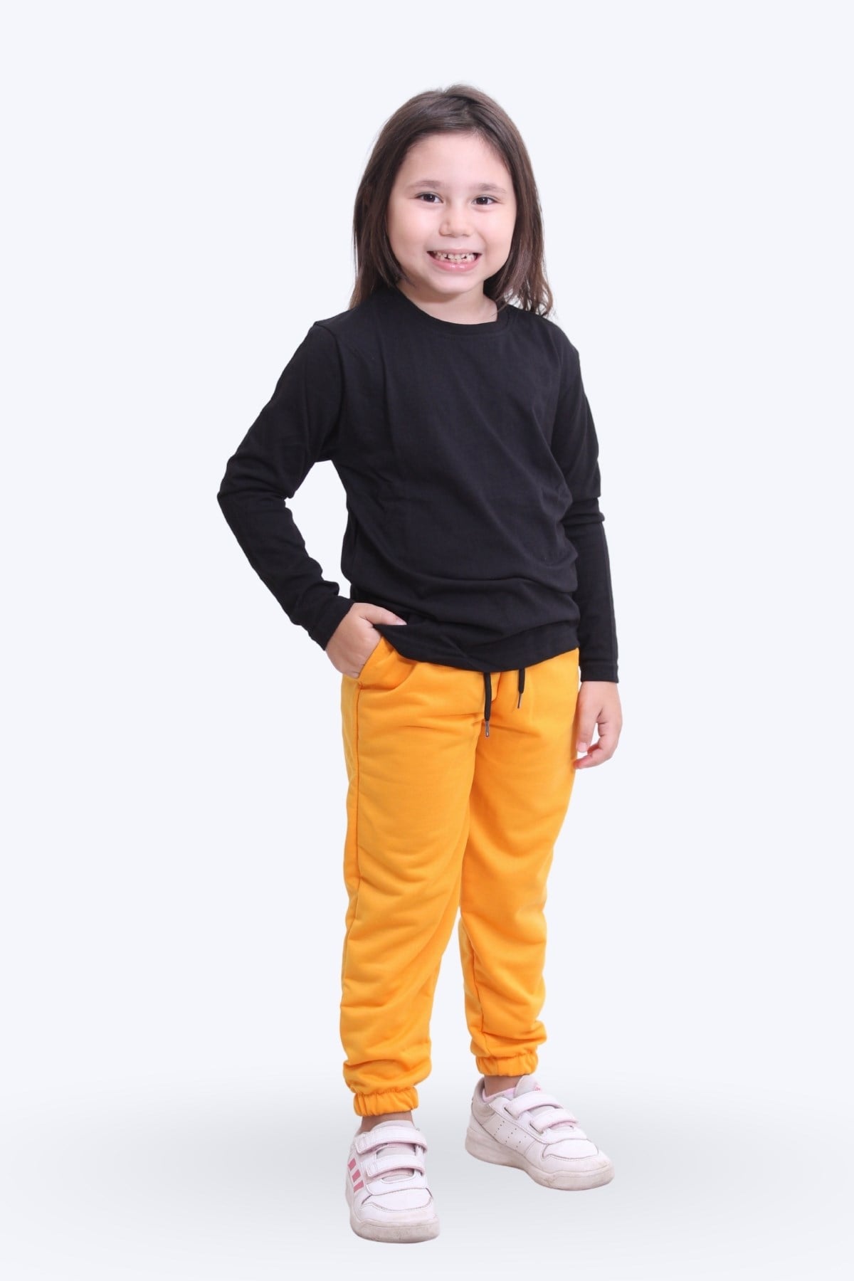 Kız Çocuk Yuvarlak Yaka Düz Baskısız Alt-üst Pijama Takimi