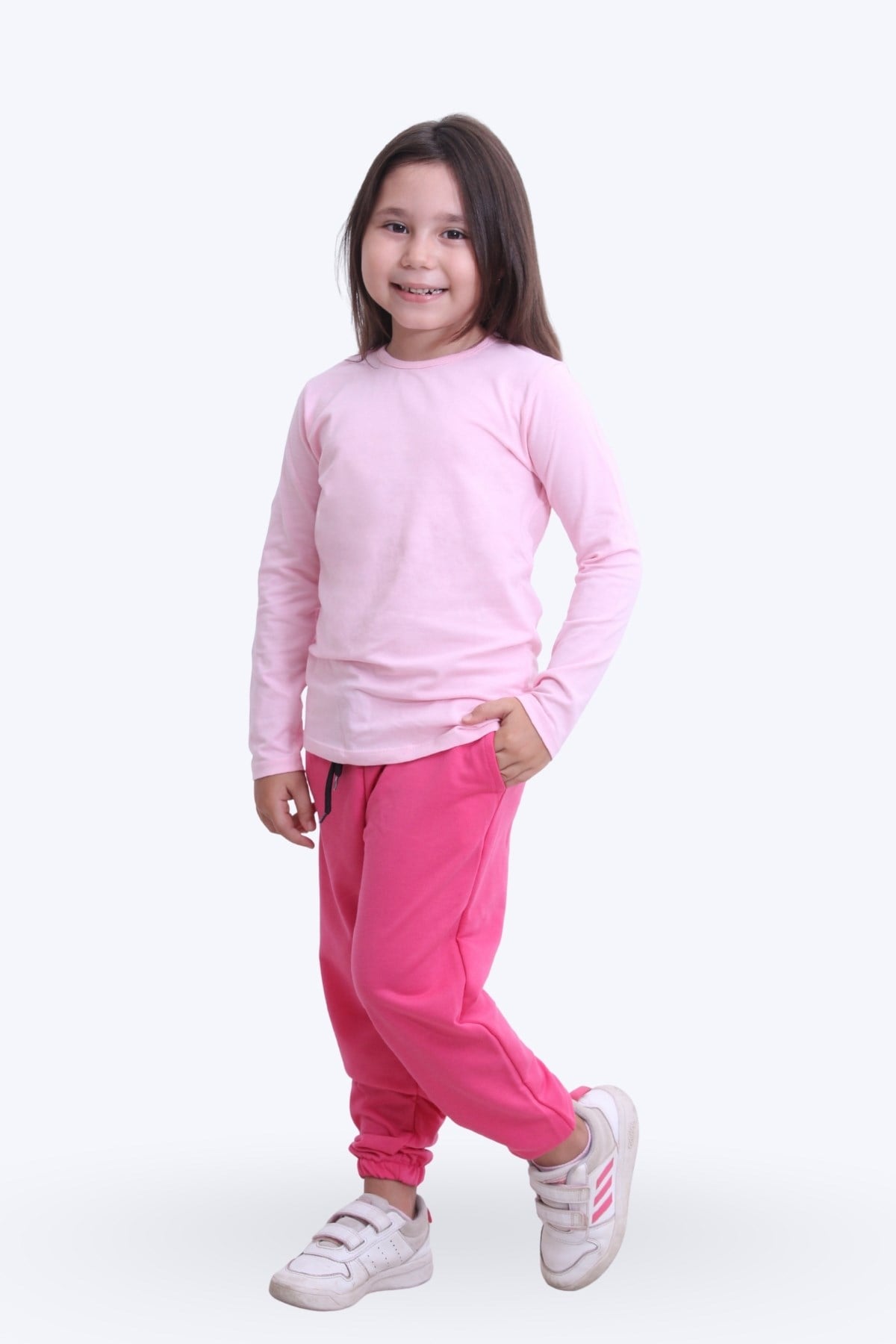 Kız Çocuk Yuvarlak Yaka Düz Baskısız Alt-üst Pijama Takimi