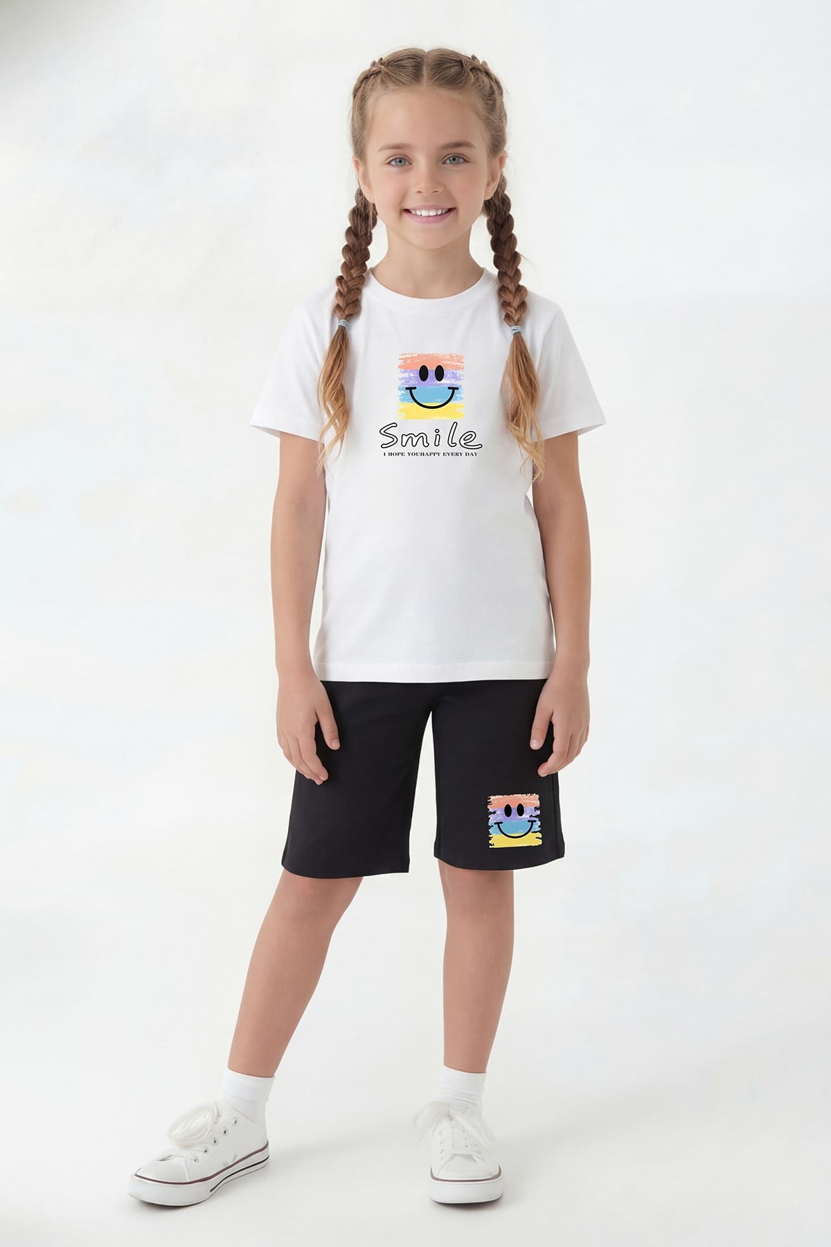 Yuvarlak Yaka Tişörtlü Kaprili Baskı Detaylı Kız Çocuk Alt Üst Takım