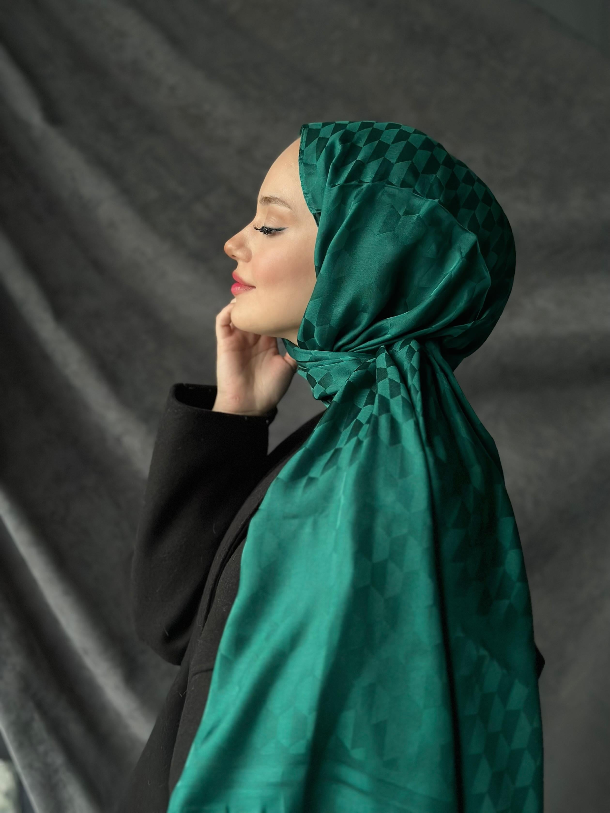 Benetton Koza Desen İpekli Pamuk Şal