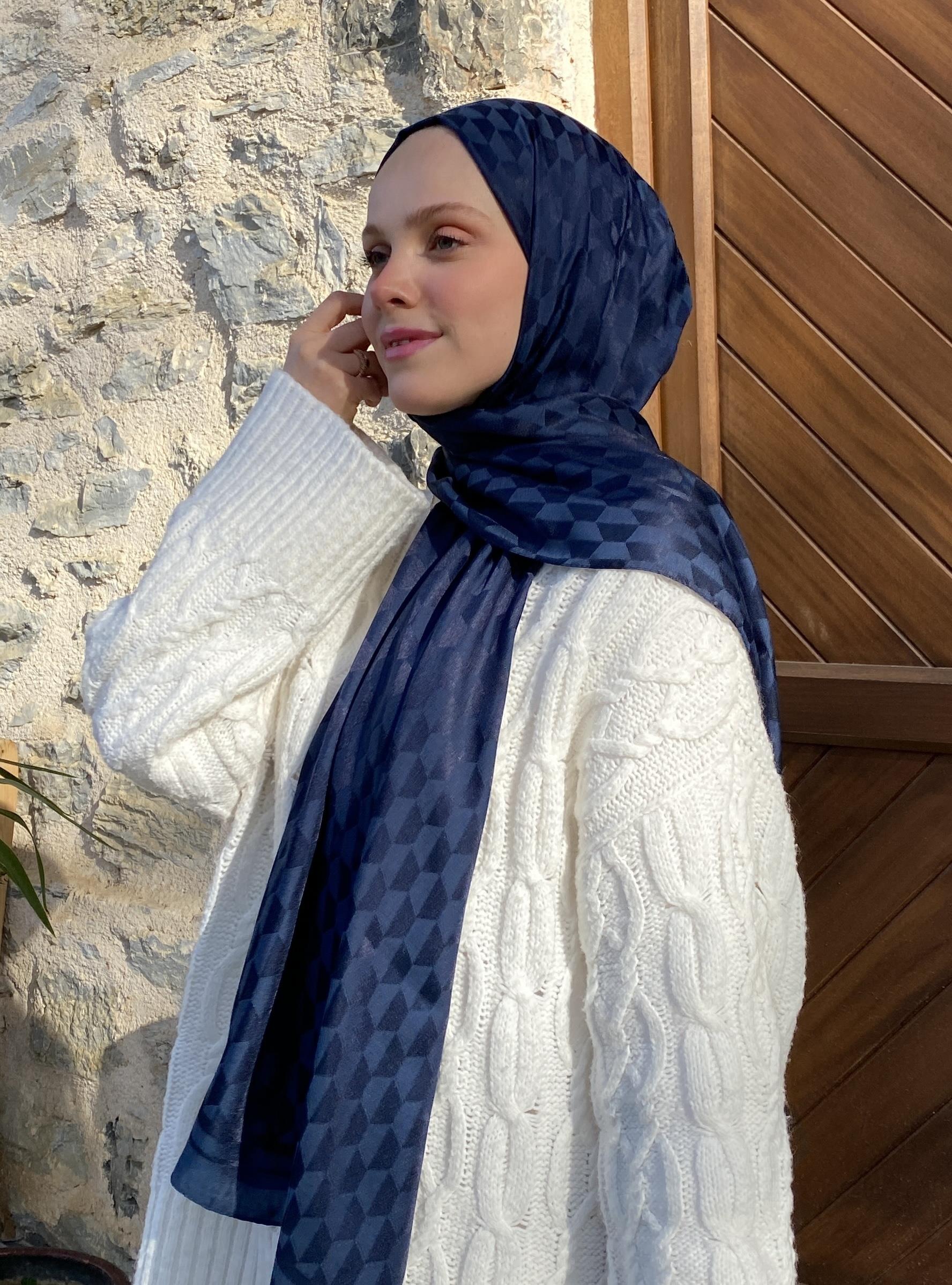 Lacivert Koza Desen İpekli Pamuk Şal