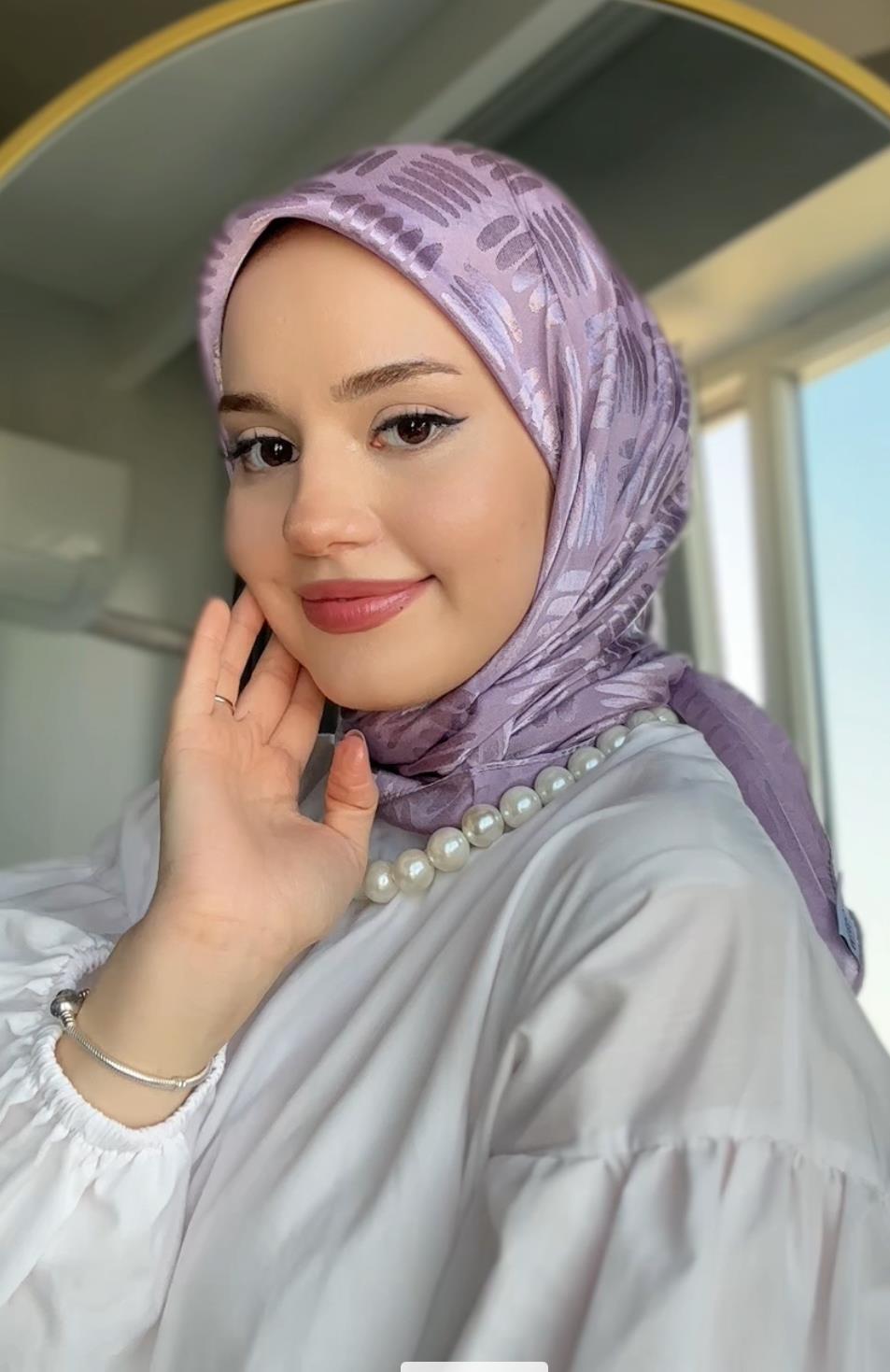 Lila Yaprak Desen Jakar Eşarp