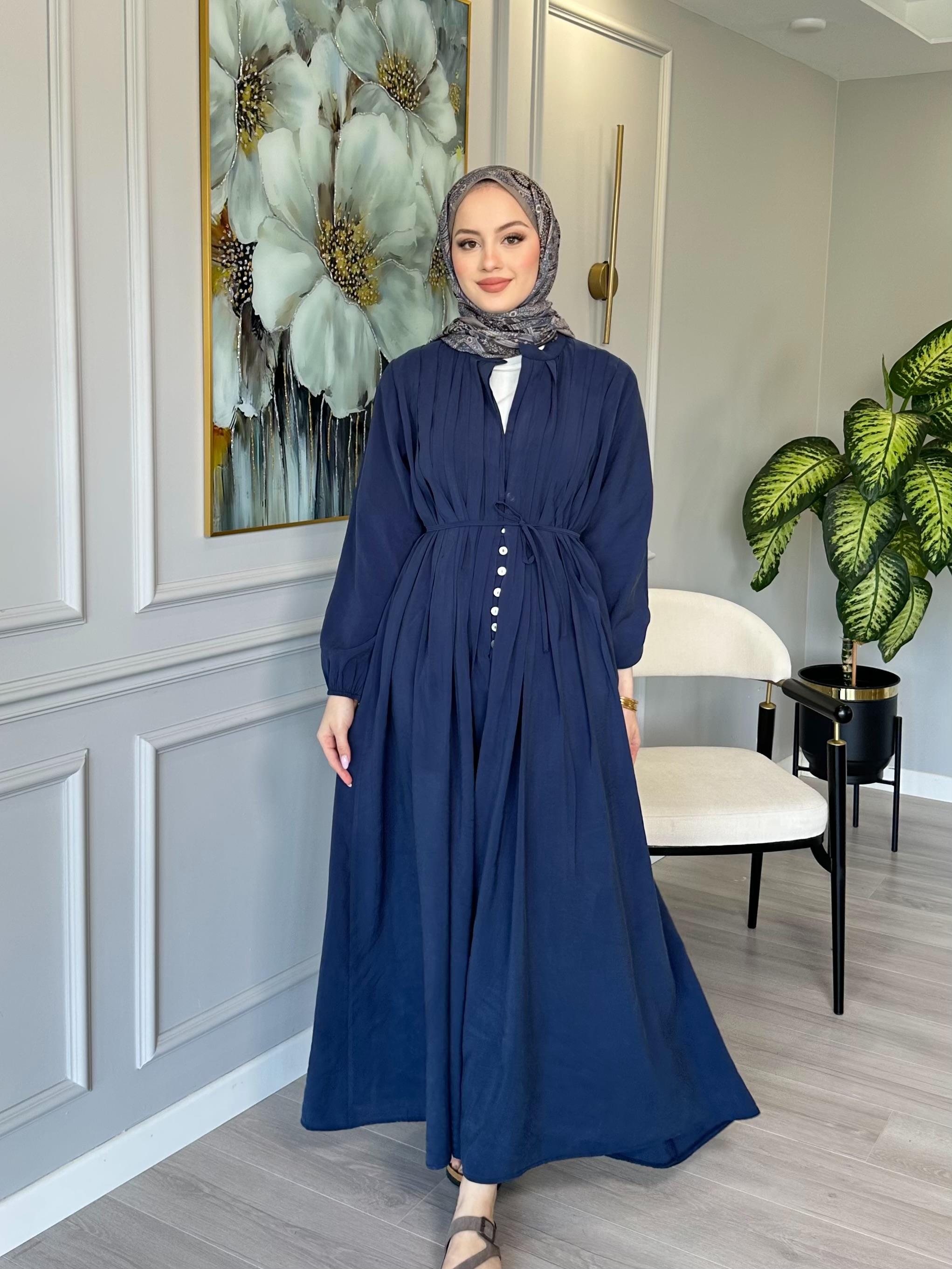 Rahat Kalıp Düğmeli Seyyar Kemerli Lacivert Elbise