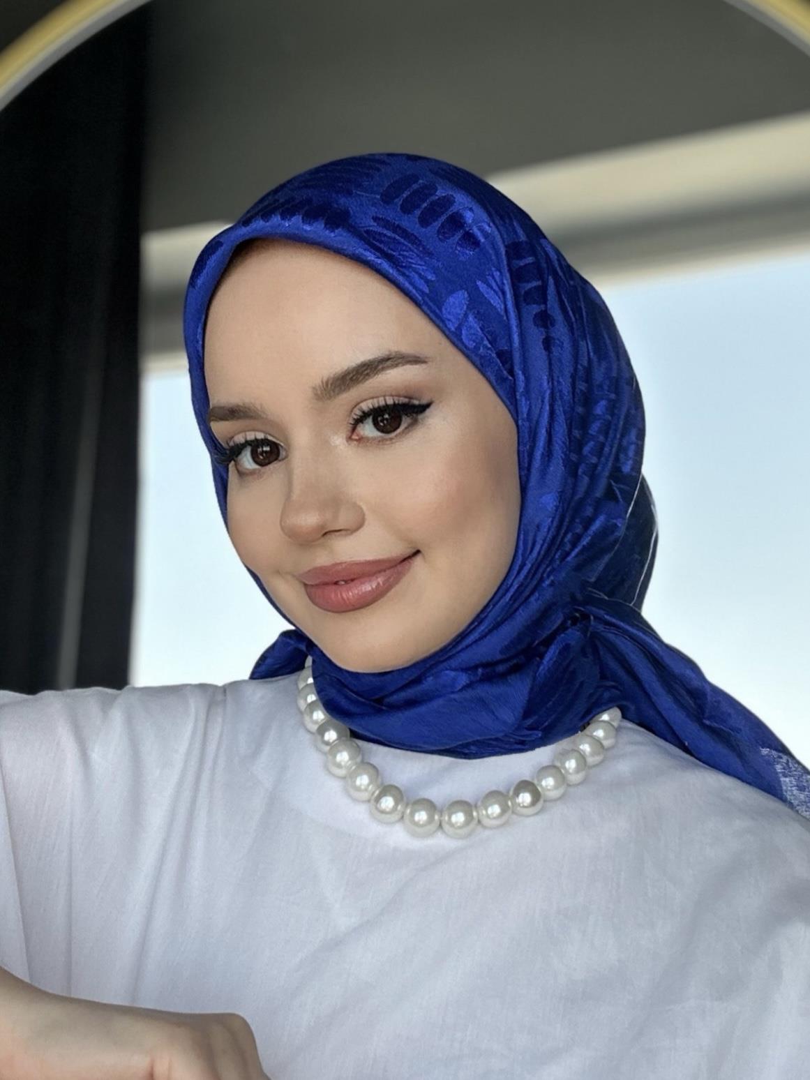 Saks Yaprak Desen Jakar Eşarp