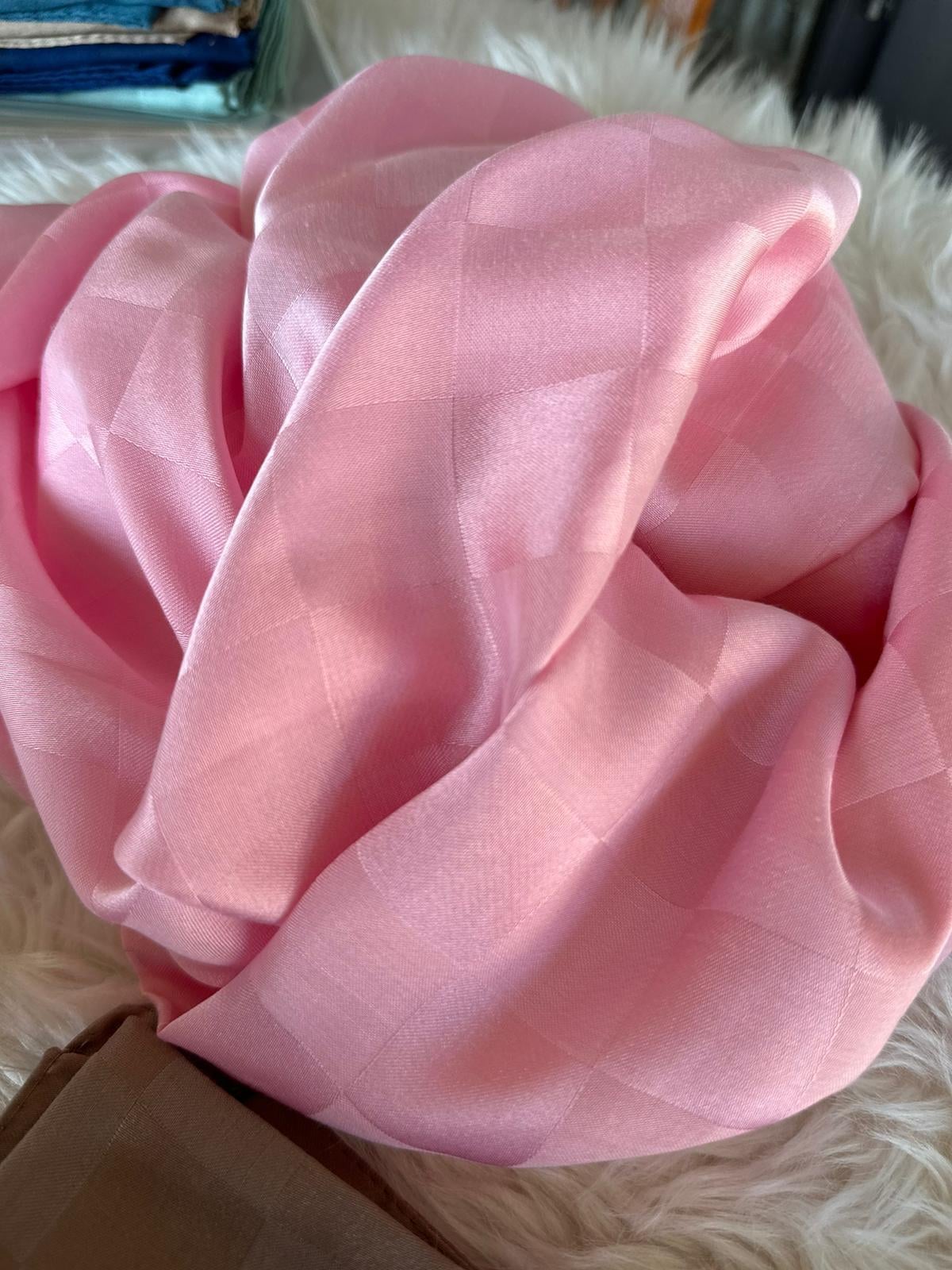 Şeker Pembe Dama Desen İpekli Pamuk Şal