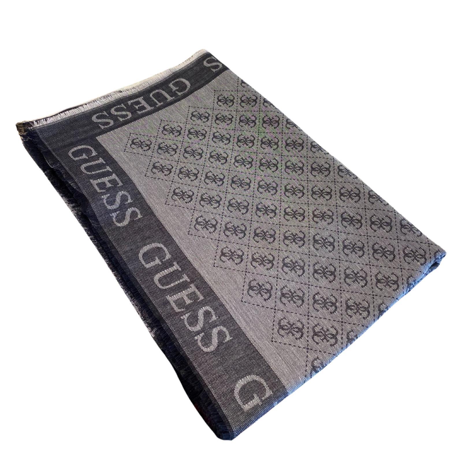 Guess eşarp 90x90cm AW5096COT03