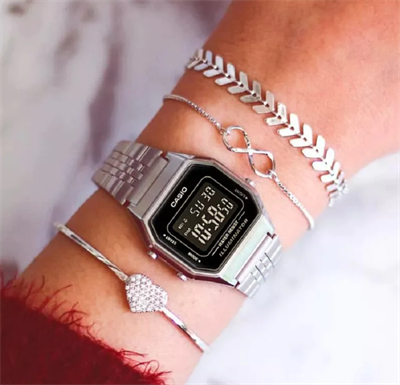 Casio retro LA680WA-1BDF Kol Saati