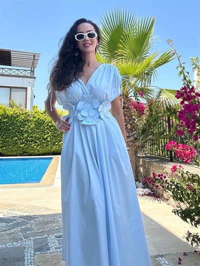 Bebe Mavisi Çiçek Süslemeli Tasarım Elbise 