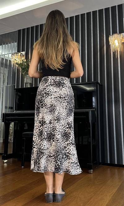 Bej Üzeri Leopar Desen Midi Saten Etek
