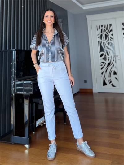 Beyaz Beli Lastikli Duble Paça Likralı  Pantolon