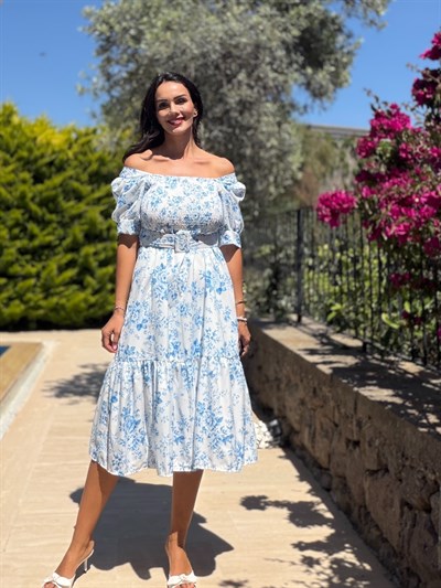 Beyaz Üzeri Mavi Desenli Kemerli Gipeli  Elbise