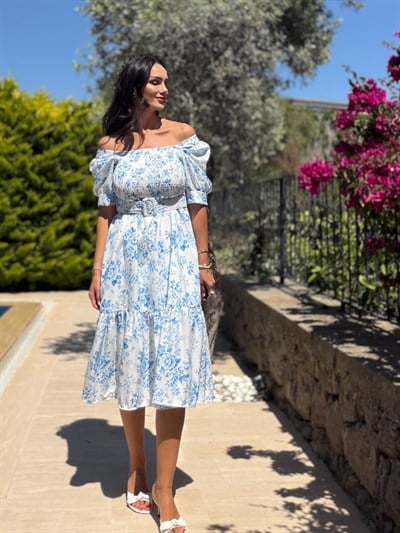 Beyaz Üzeri Mavi Desenli Kemerli Gipeli  Elbise