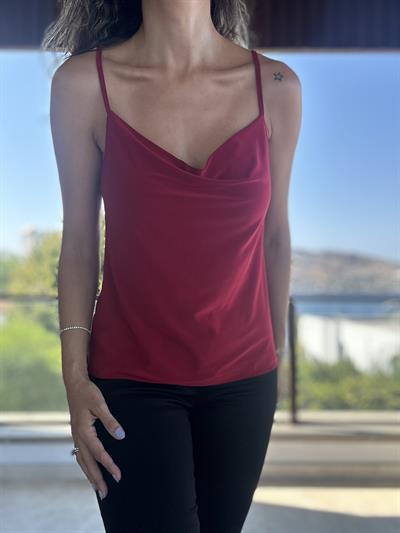 Degaje Yaka Askılı Kırmızı Bluz